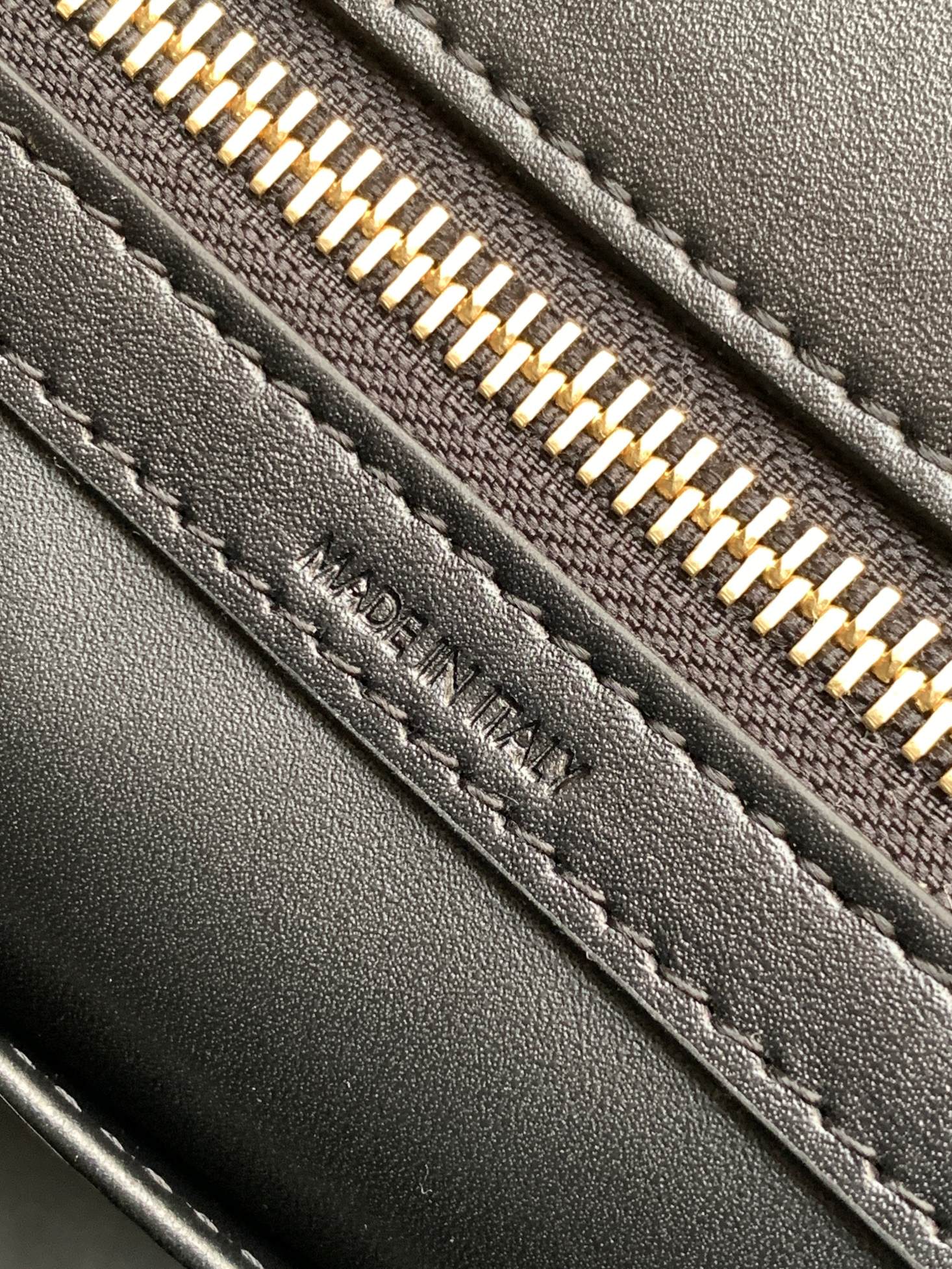 Ce**e teen Ce**e conti bag in natural calfskin