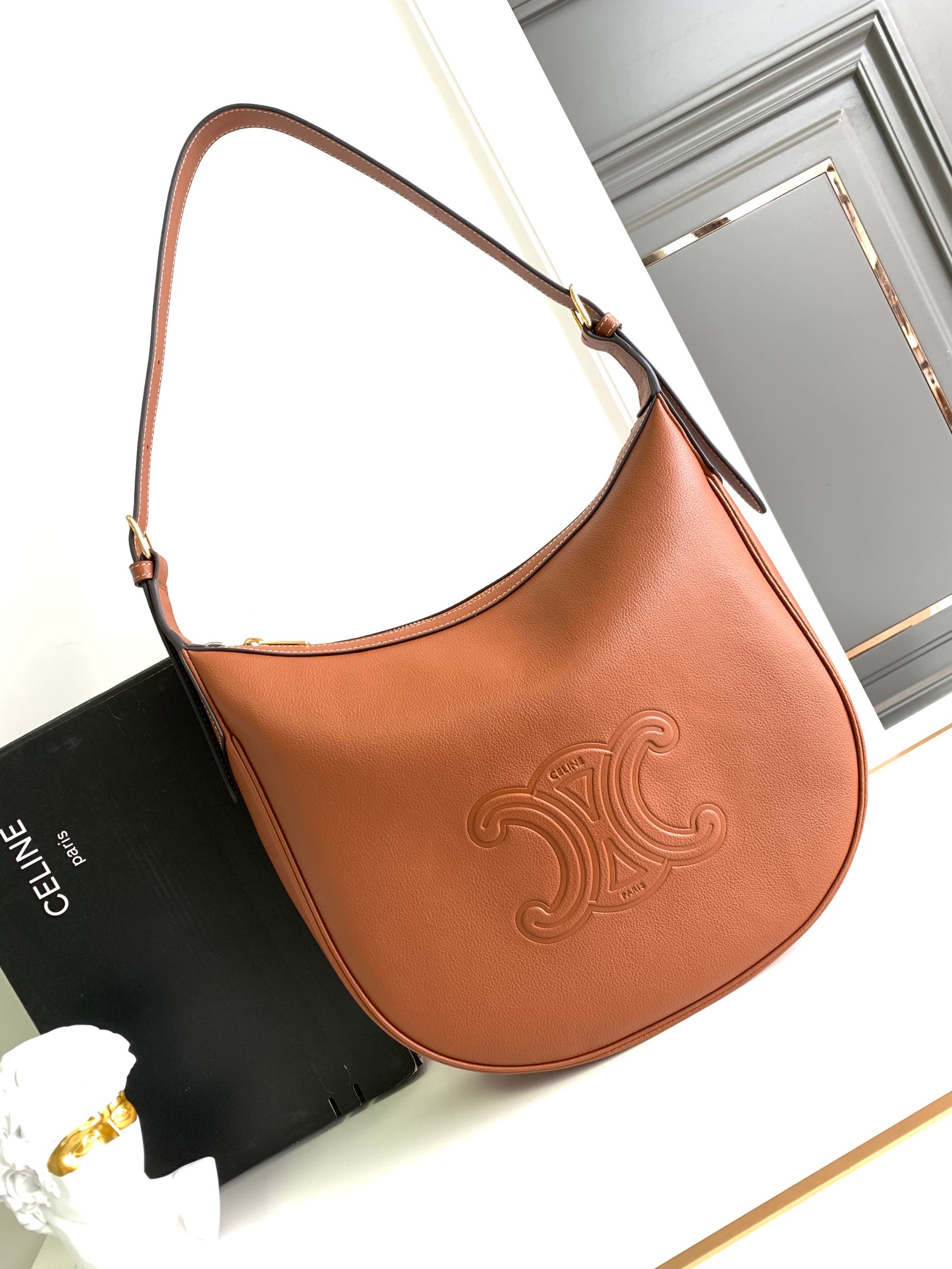 ce**e heloise bag in S*pple calfskin moon