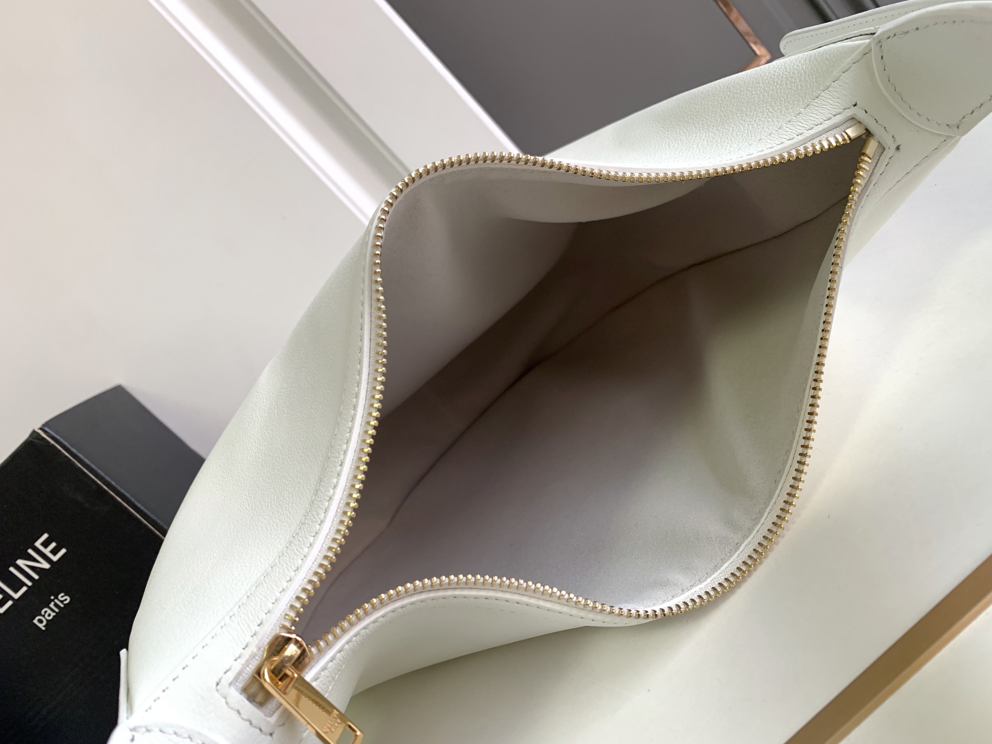 ce**e heloise bag in S*pple calfskin moon