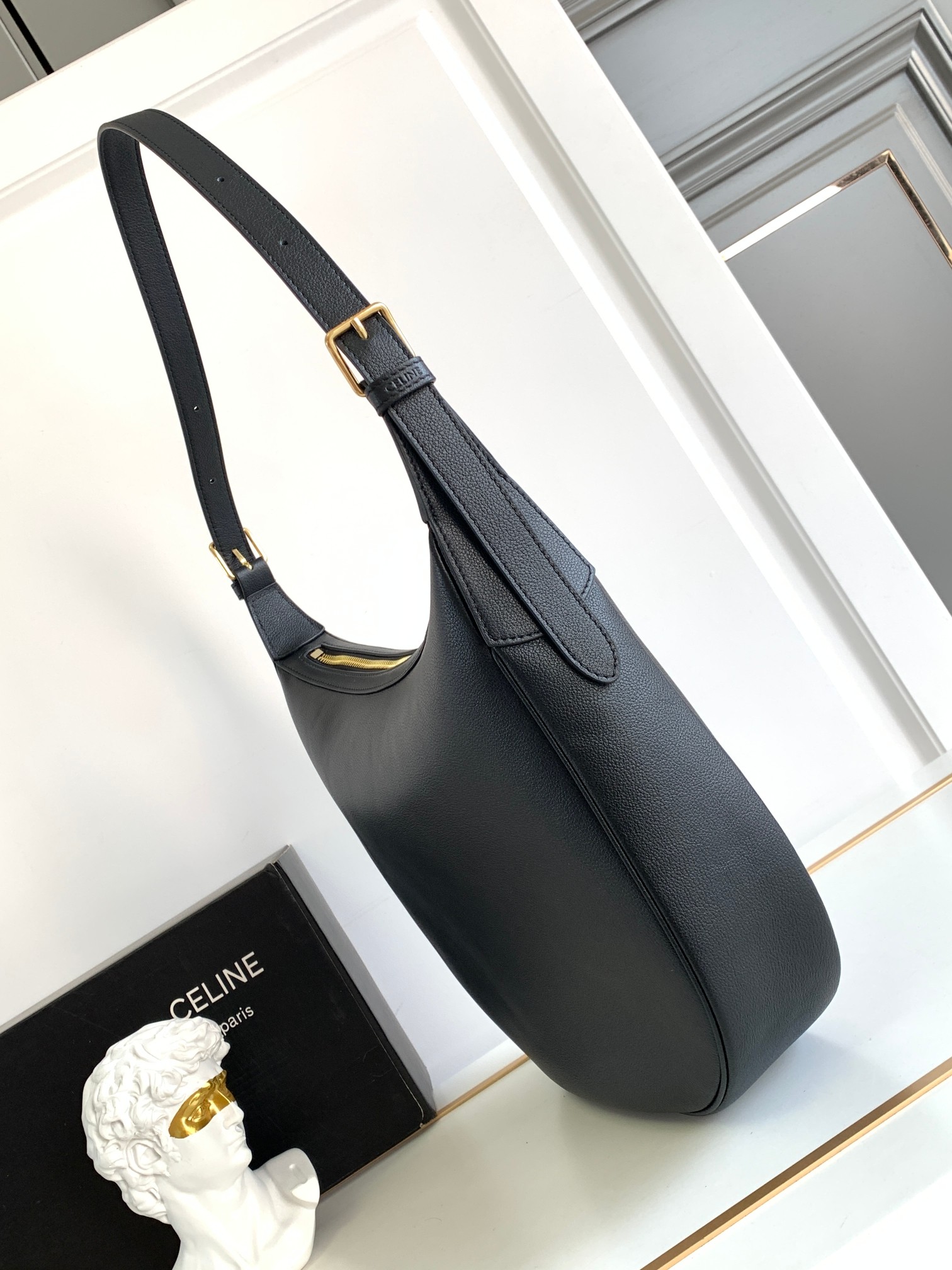 ce**e heloise bag in S*pple calfskin moon