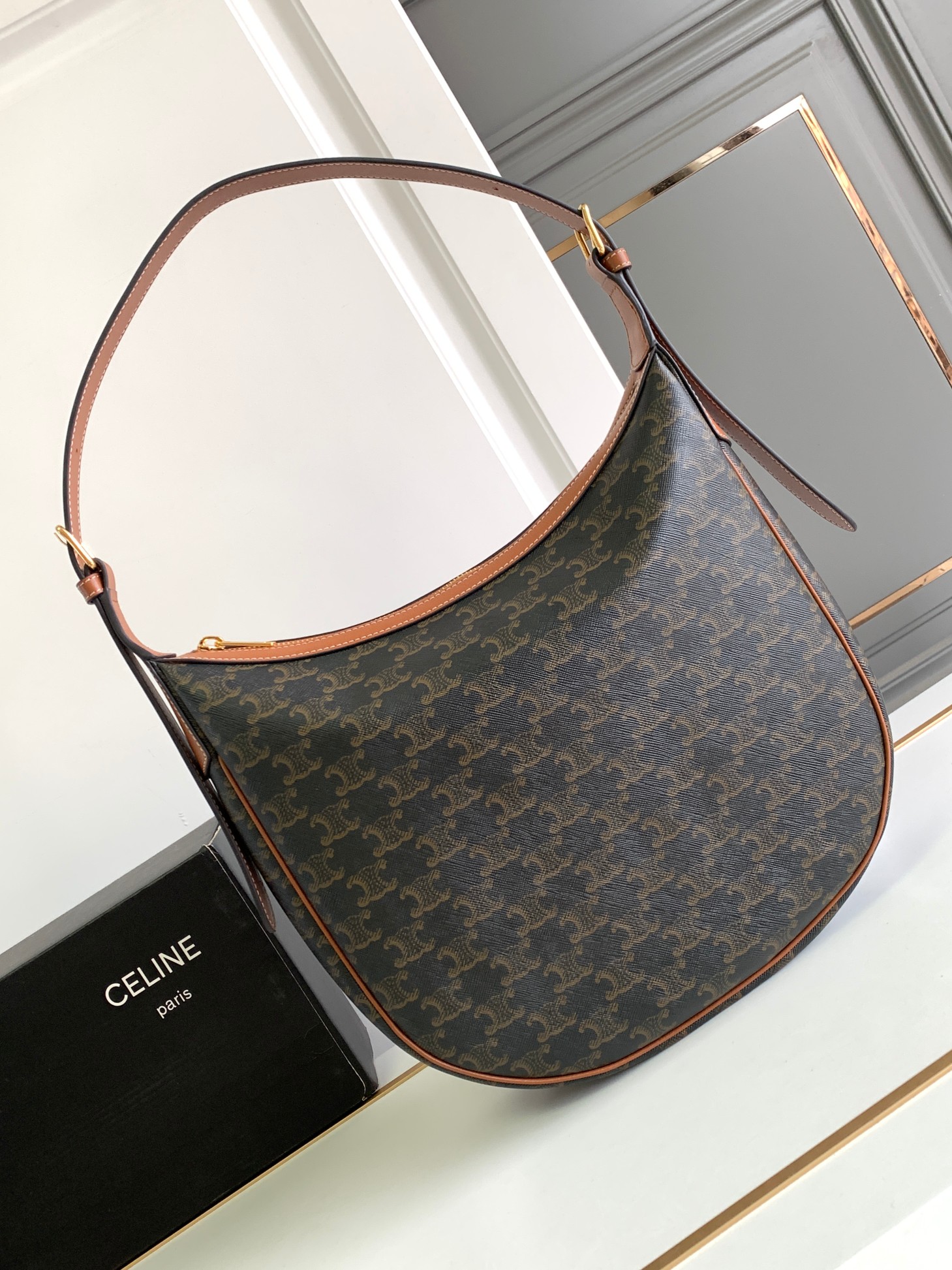 Ce**e heloise bag in triomphe canvas and calfskin tan