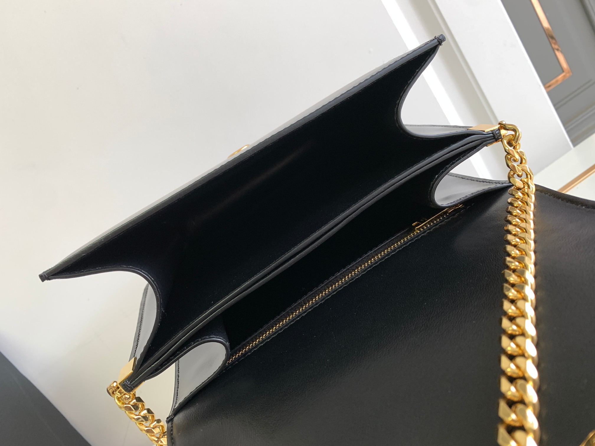 Ce**e medium college bag in shiny calfskin