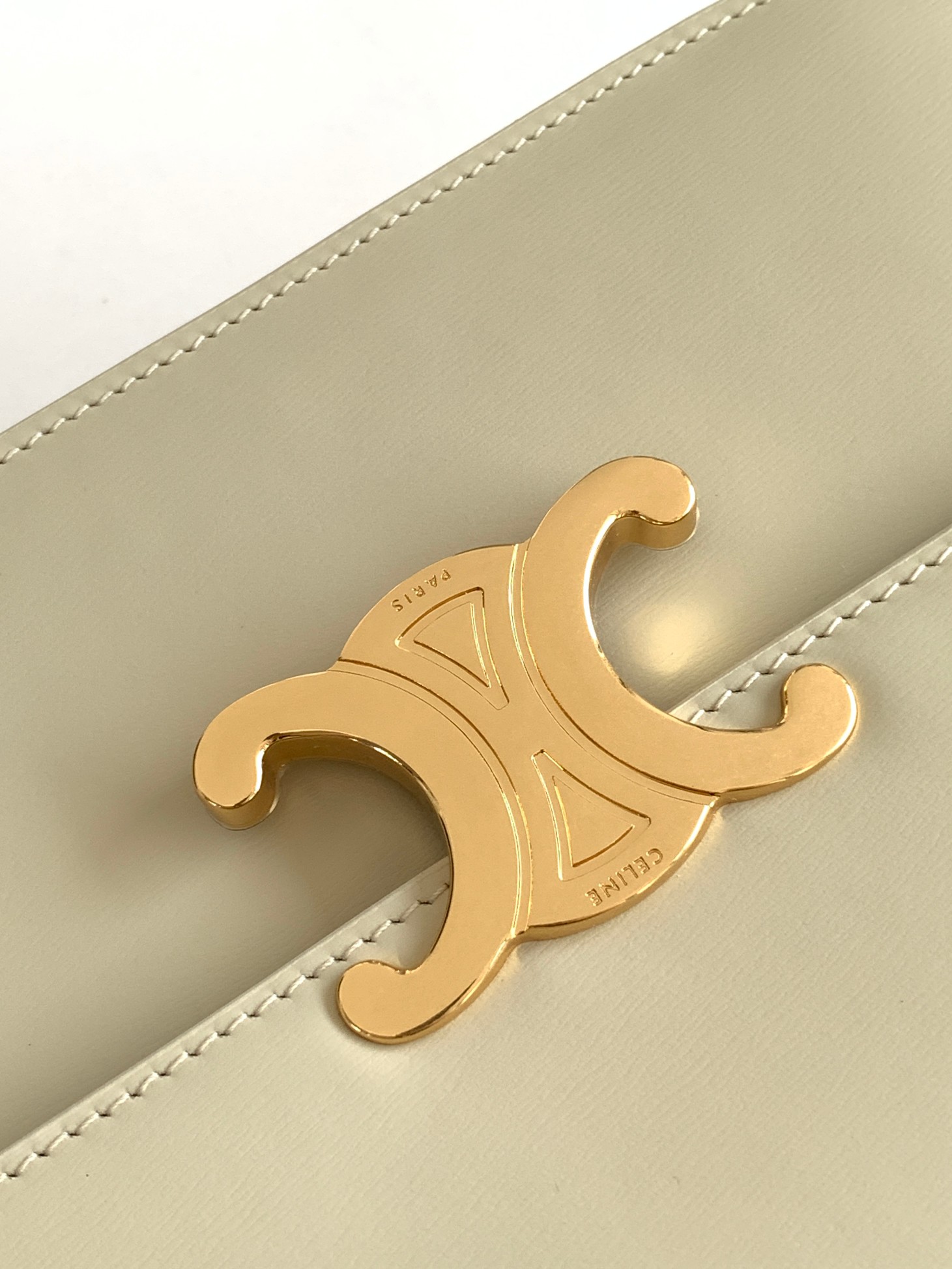 Ce**e medium college bag in shiny calfskin