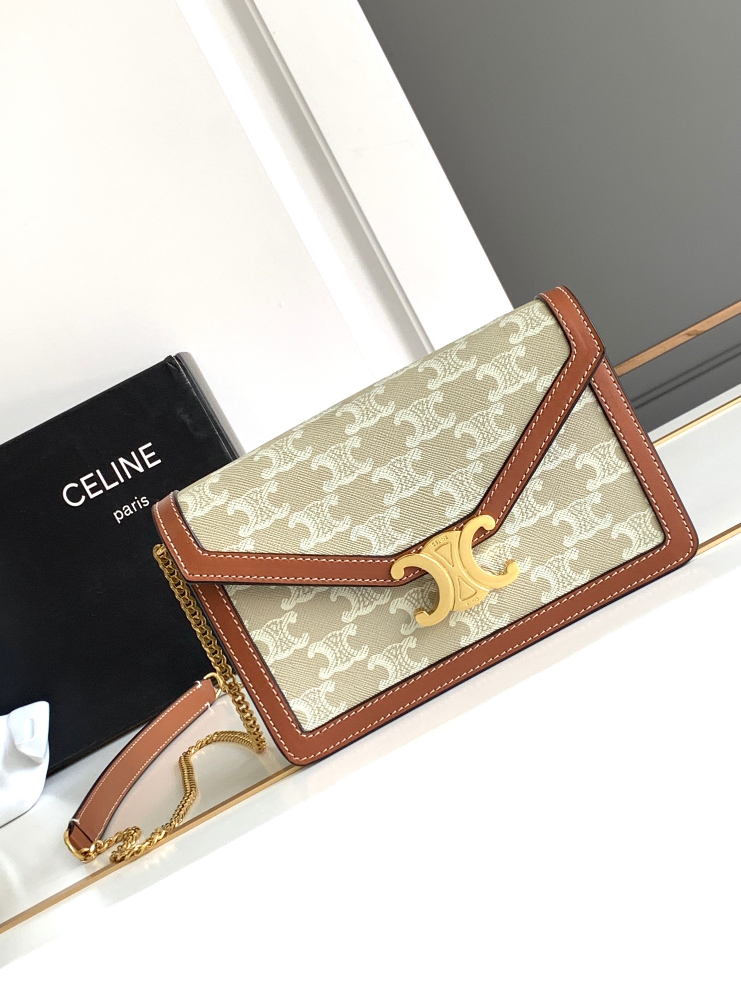 Ce**e wallet on chain triomphe