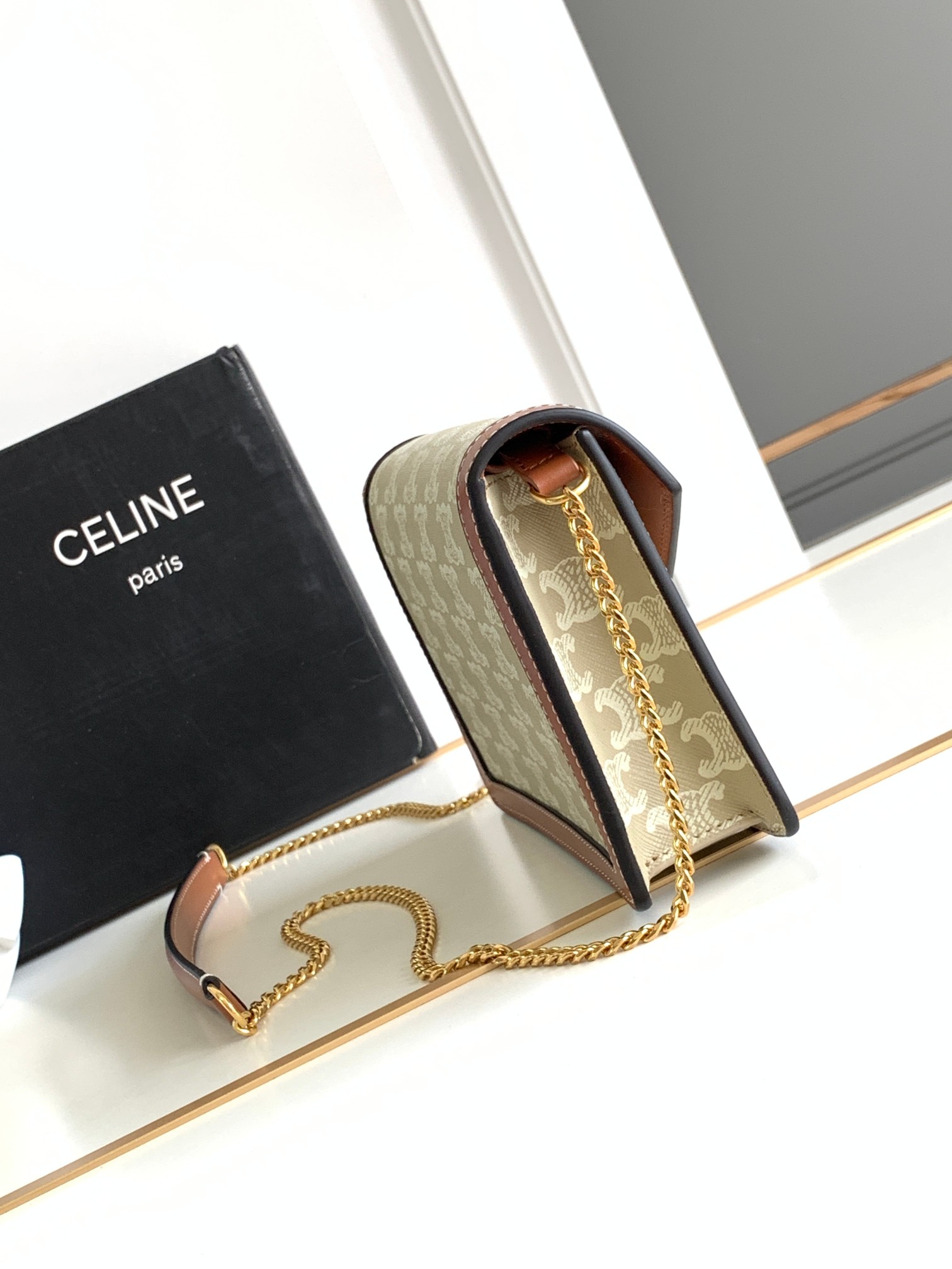 Ce**e wallet on chain triomphe