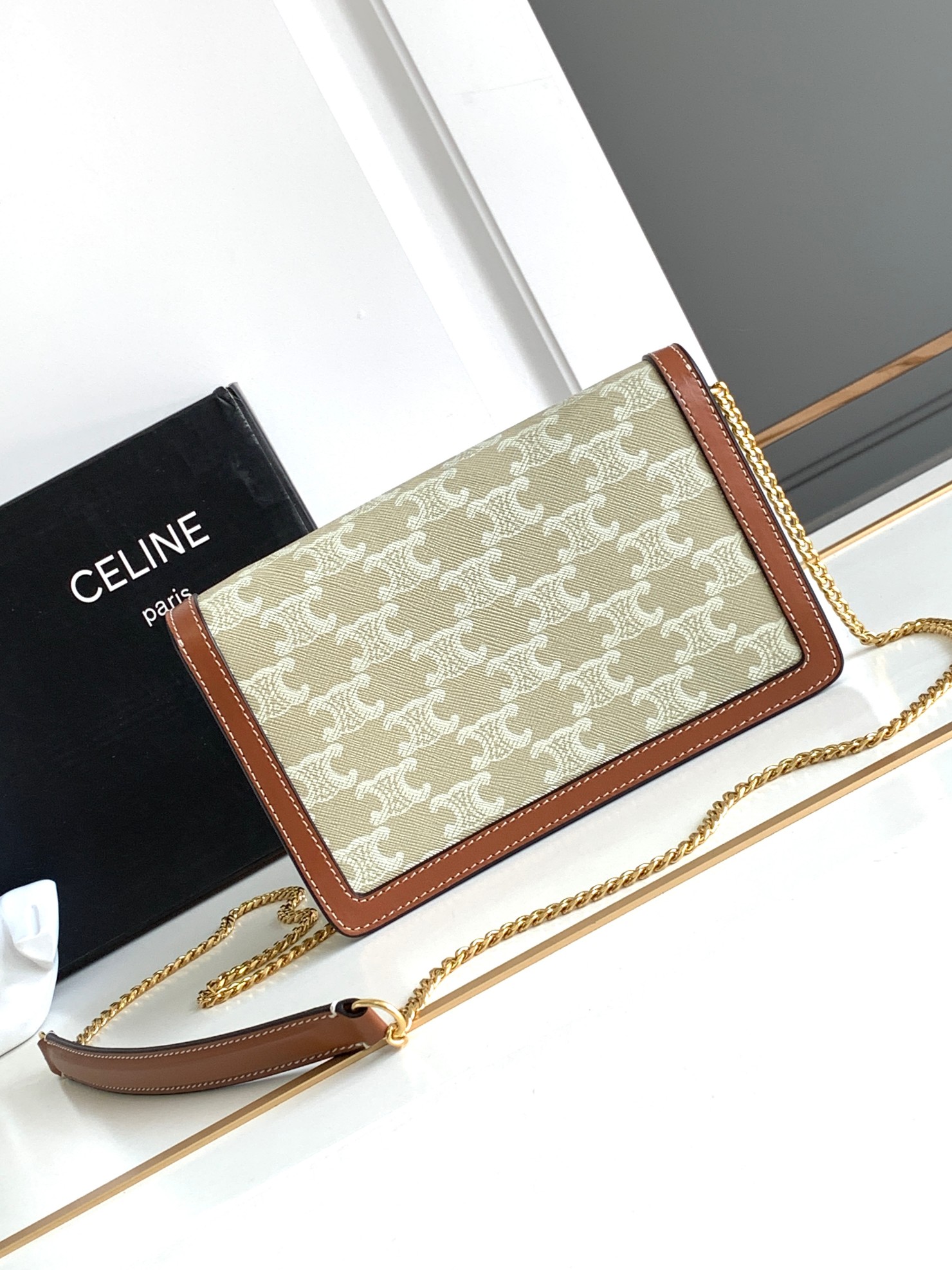 Ce**e wallet on chain triomphe