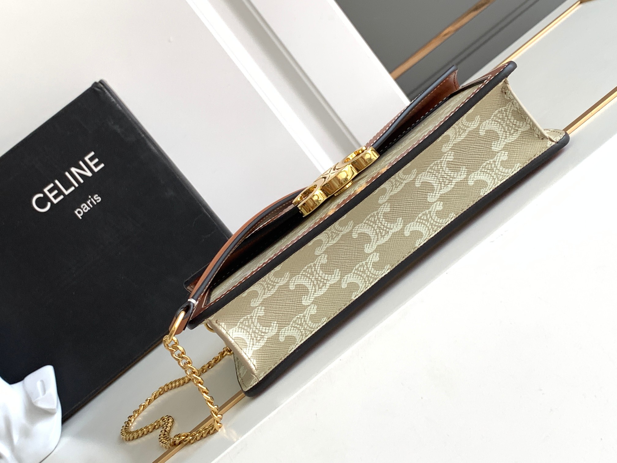 Ce**e wallet on chain triomphe