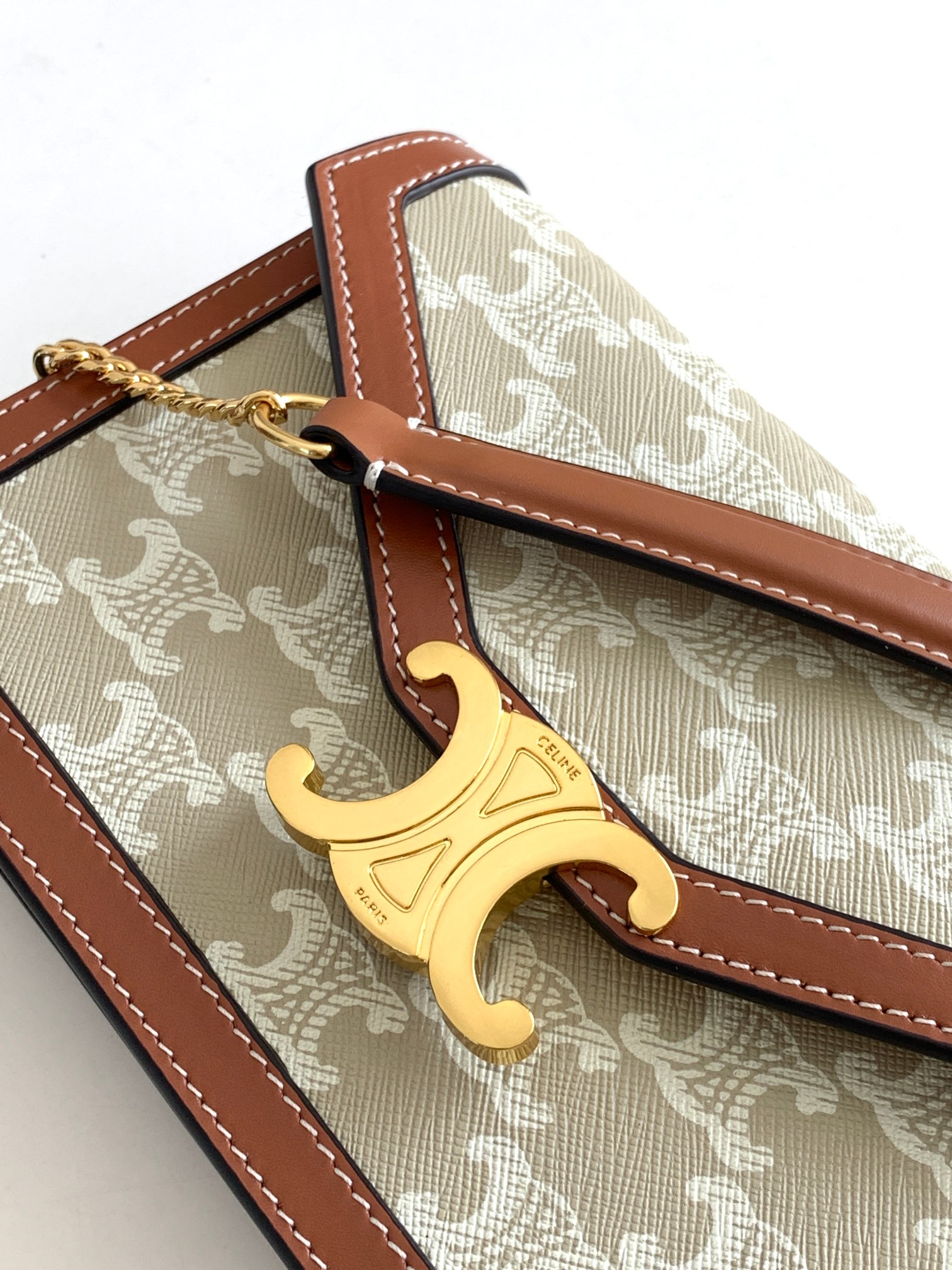 Ce**e wallet on chain triomphe