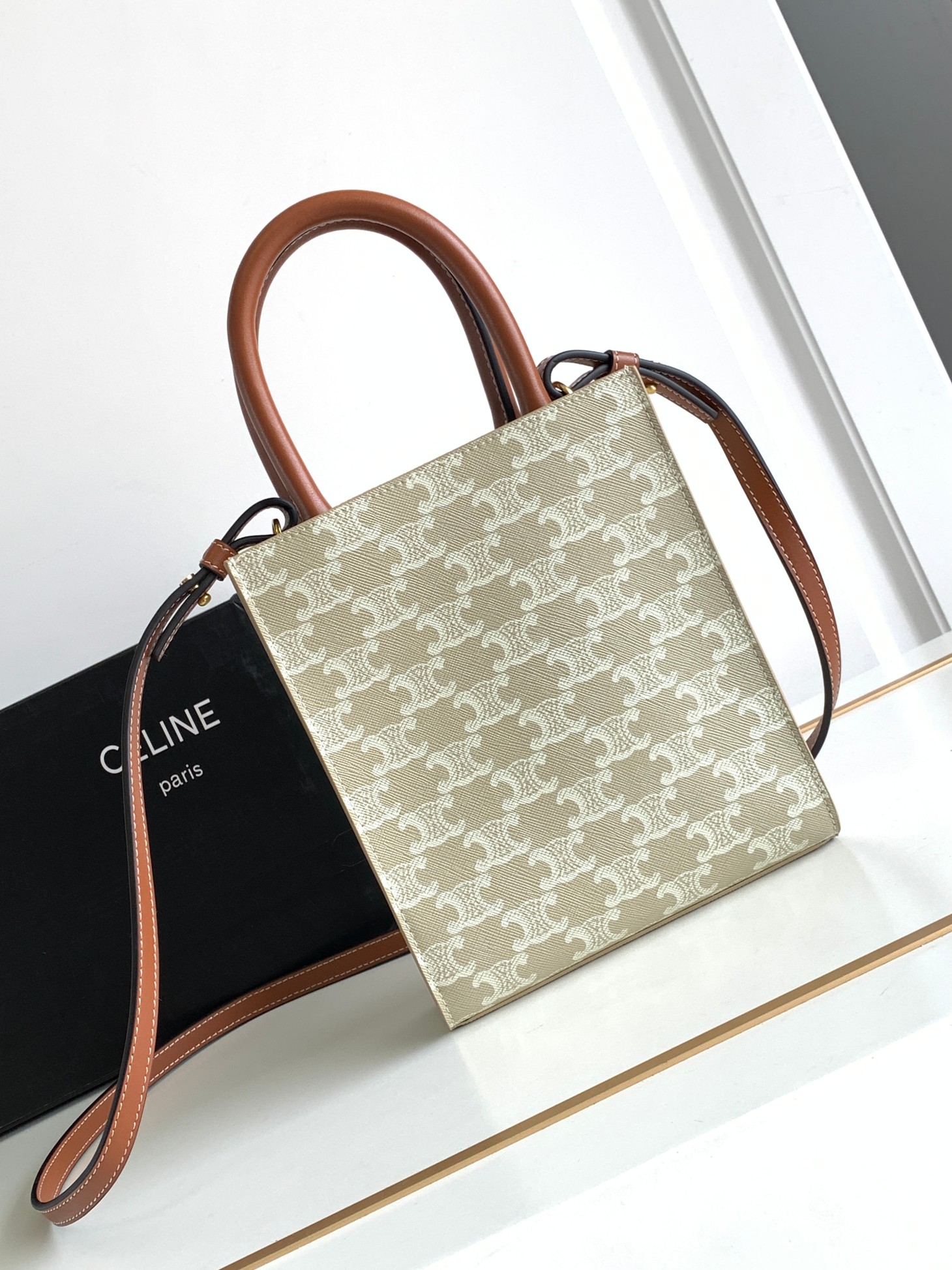 Ce**e cabas triomphe tote