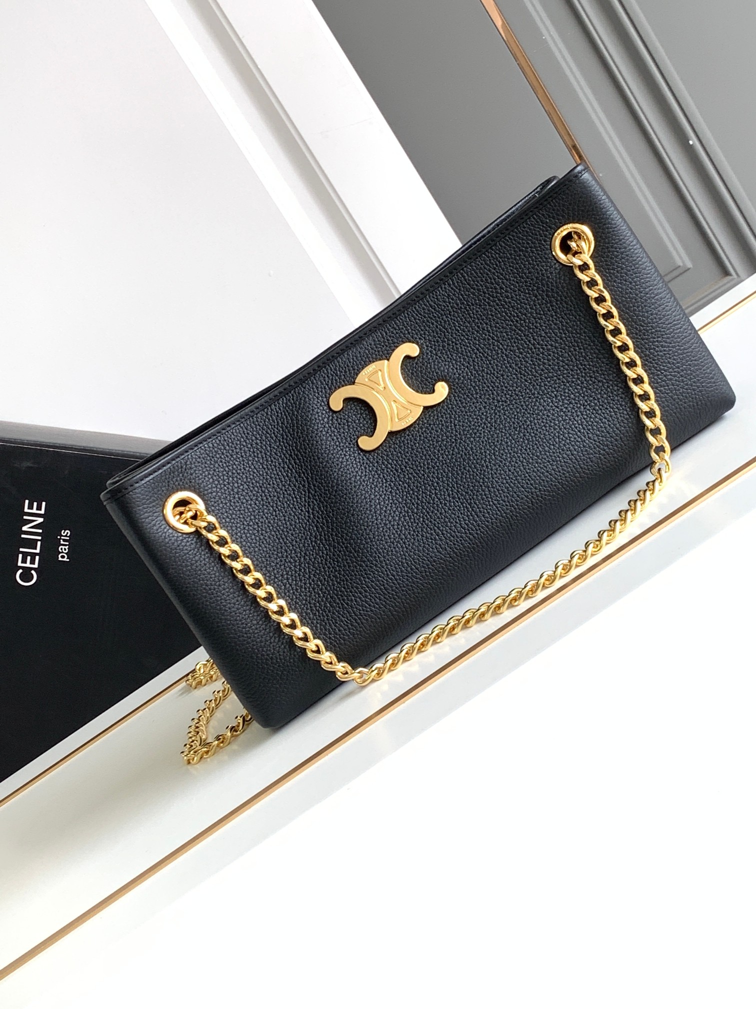 ce**e medium newspaper bag in S*pple calfskin chestnut