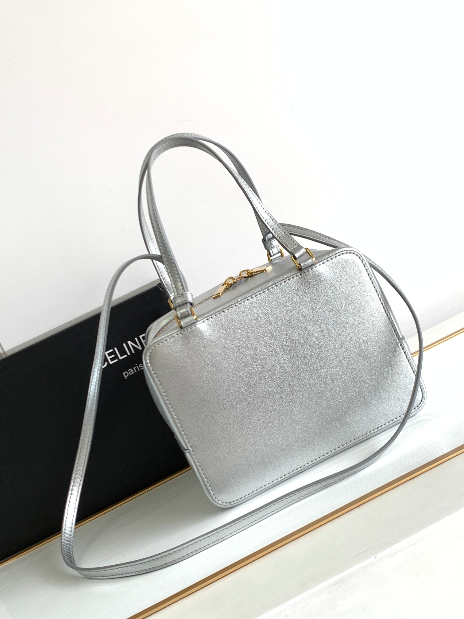 Ce**e folded cube bag in smooth calfskin
