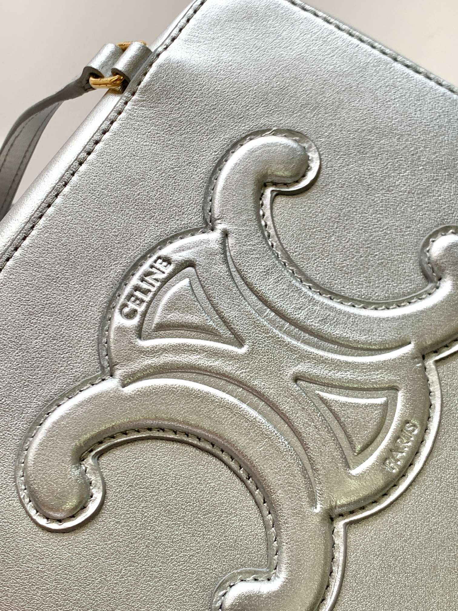 Ce**e folded cube bag in smooth calfskin
