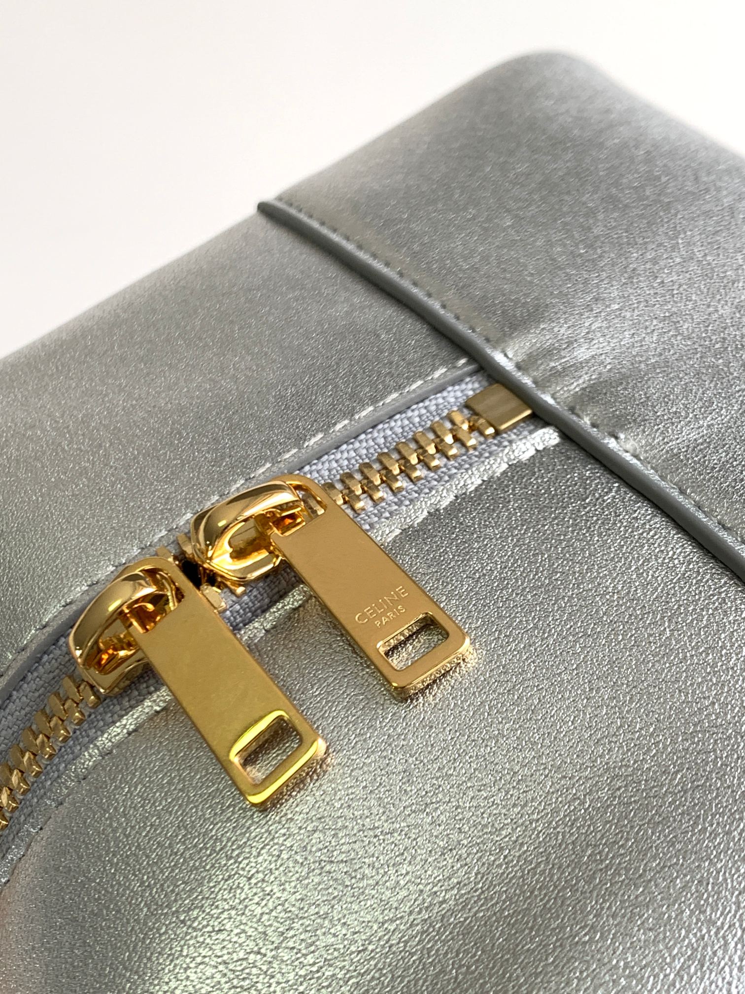 Ce**e folded cube bag in smooth calfskin