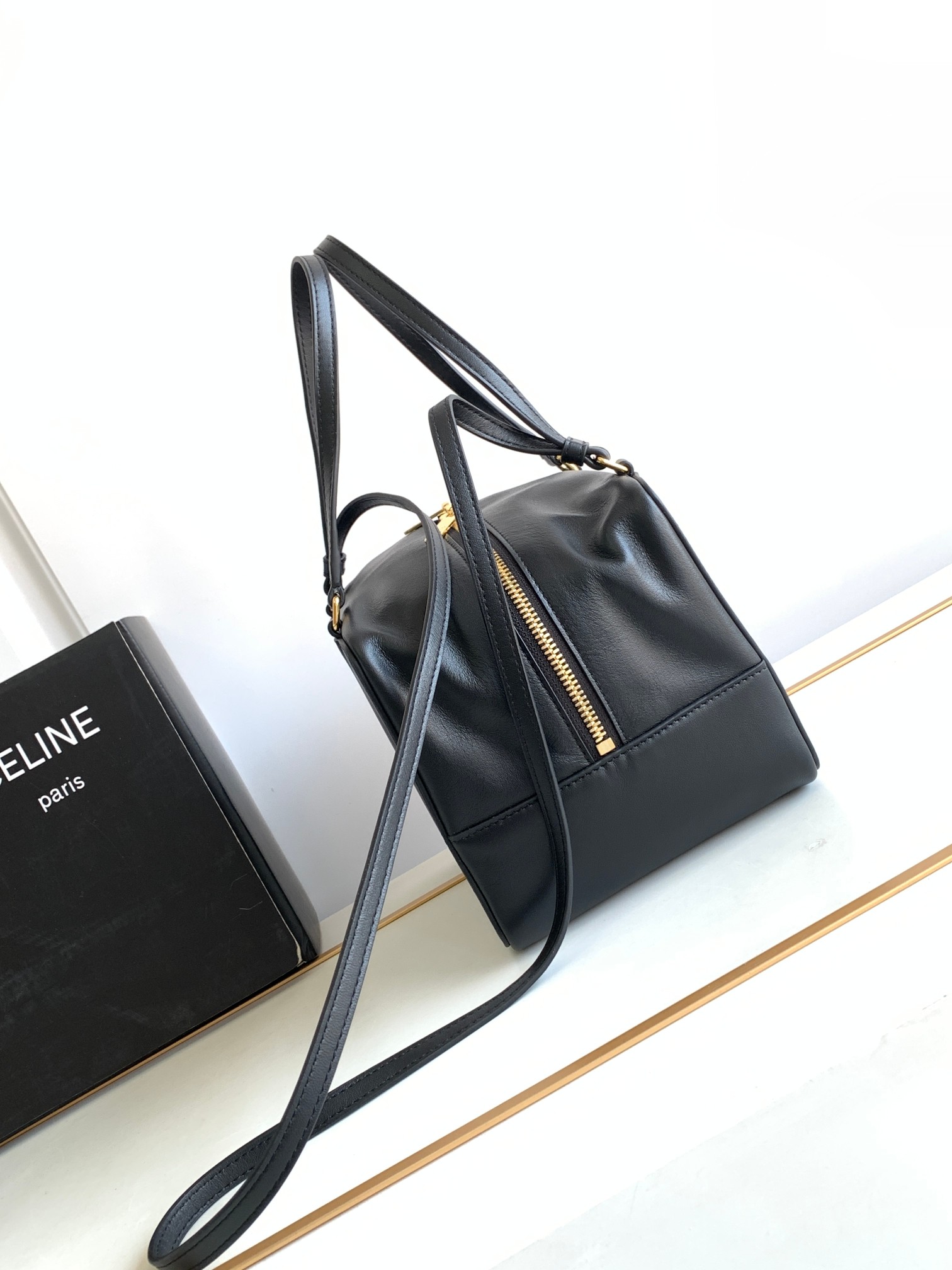 Ce**e folded cube bag in smooth calfskin