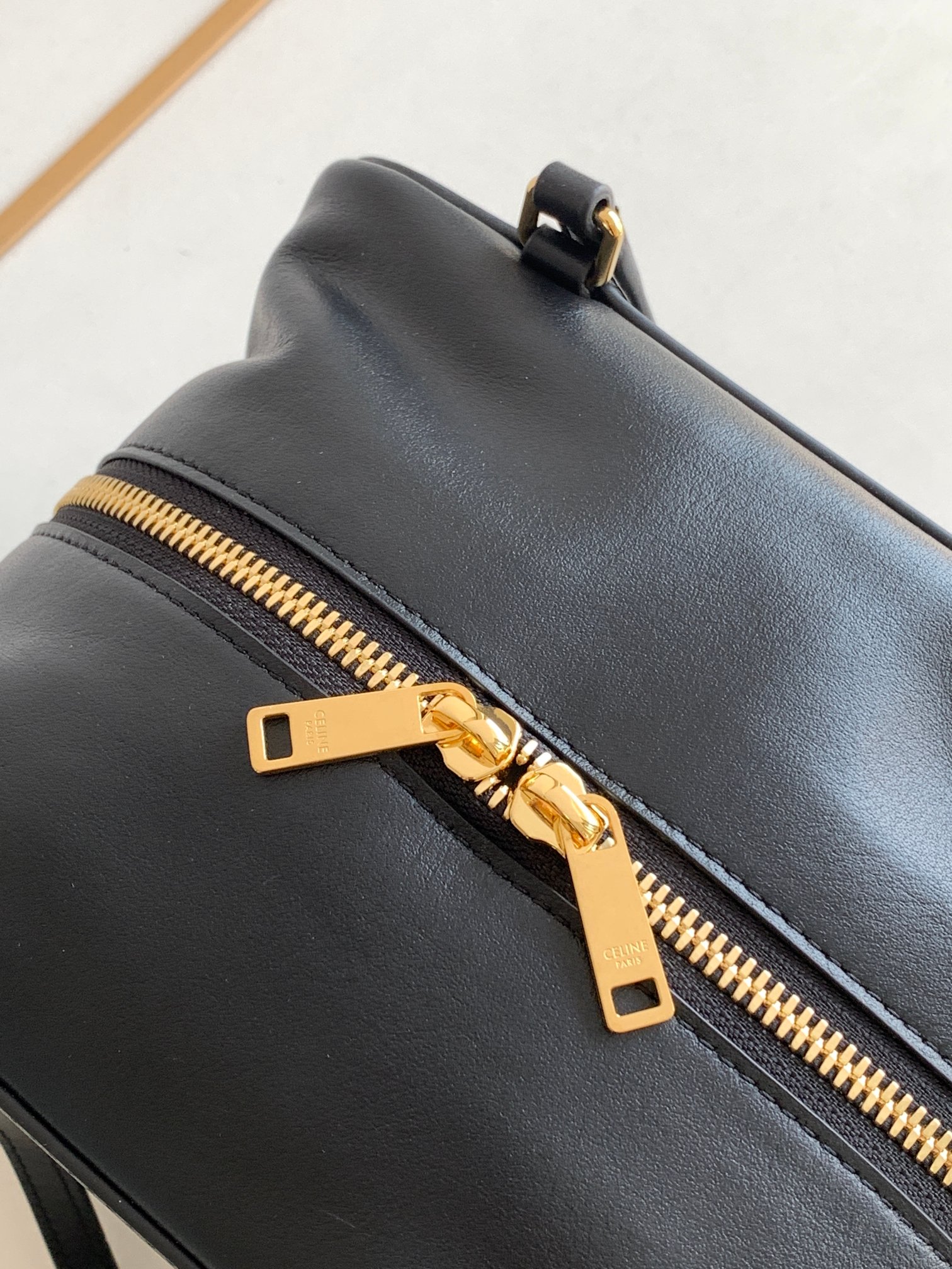 Ce**e folded cube bag in smooth calfskin