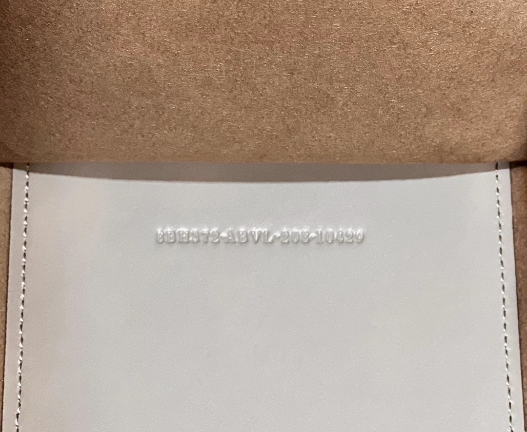 F**di sunshine medium