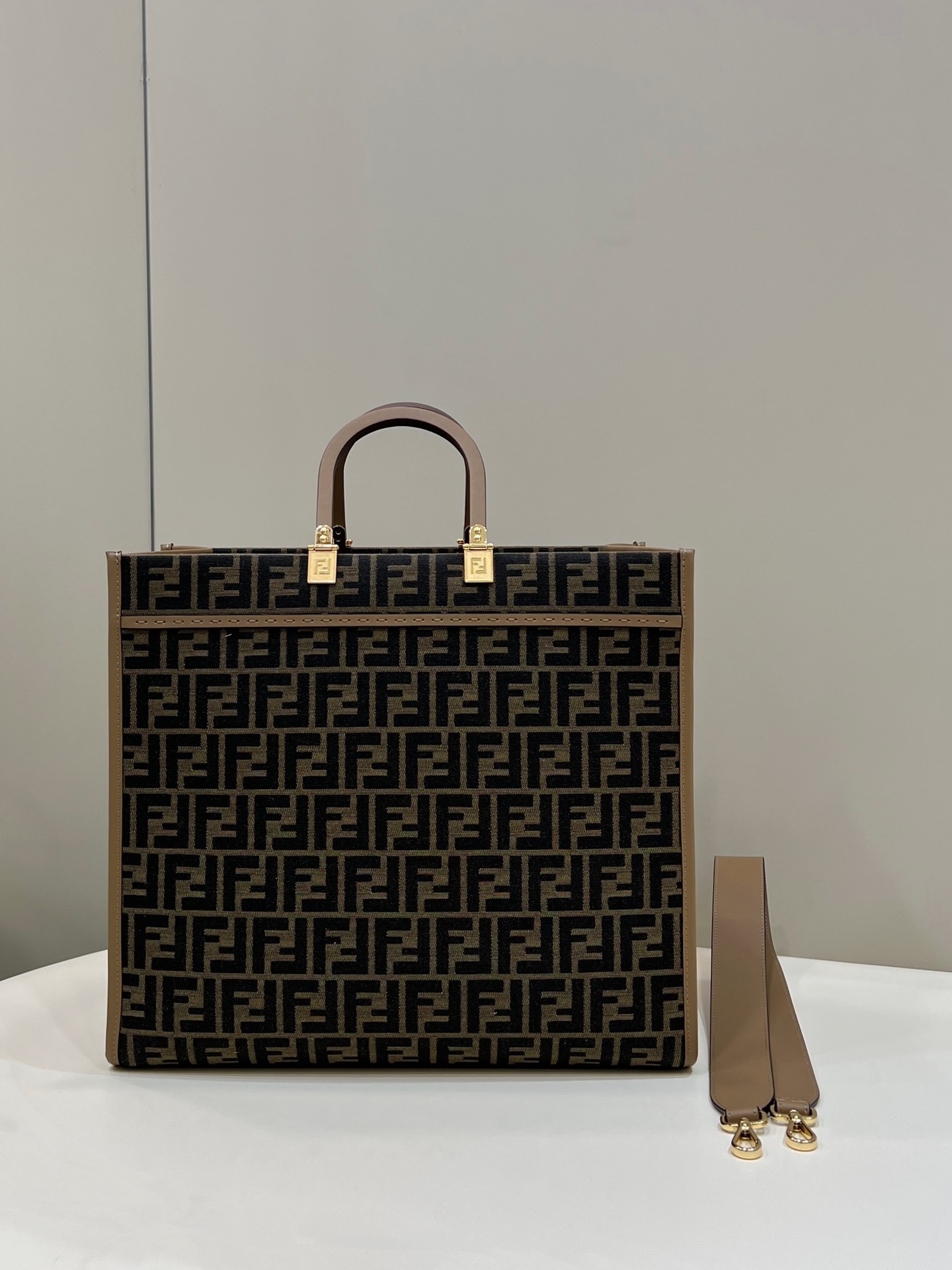 F**di tote bag