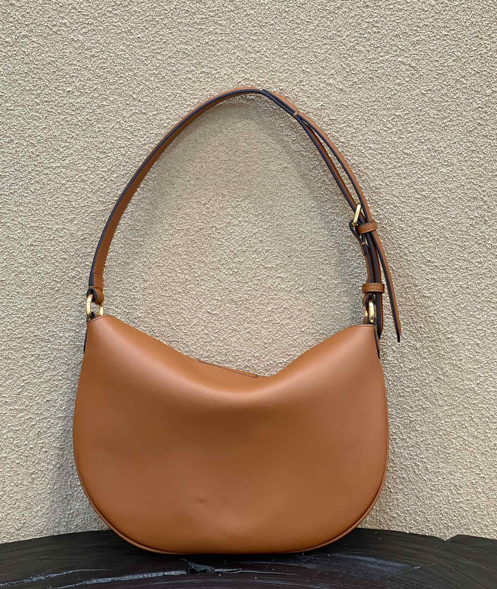 F**di cookie hobo bag