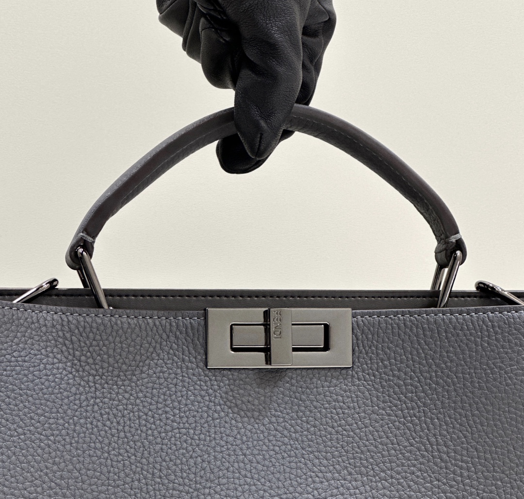 F**di peekaboo i see u handbag