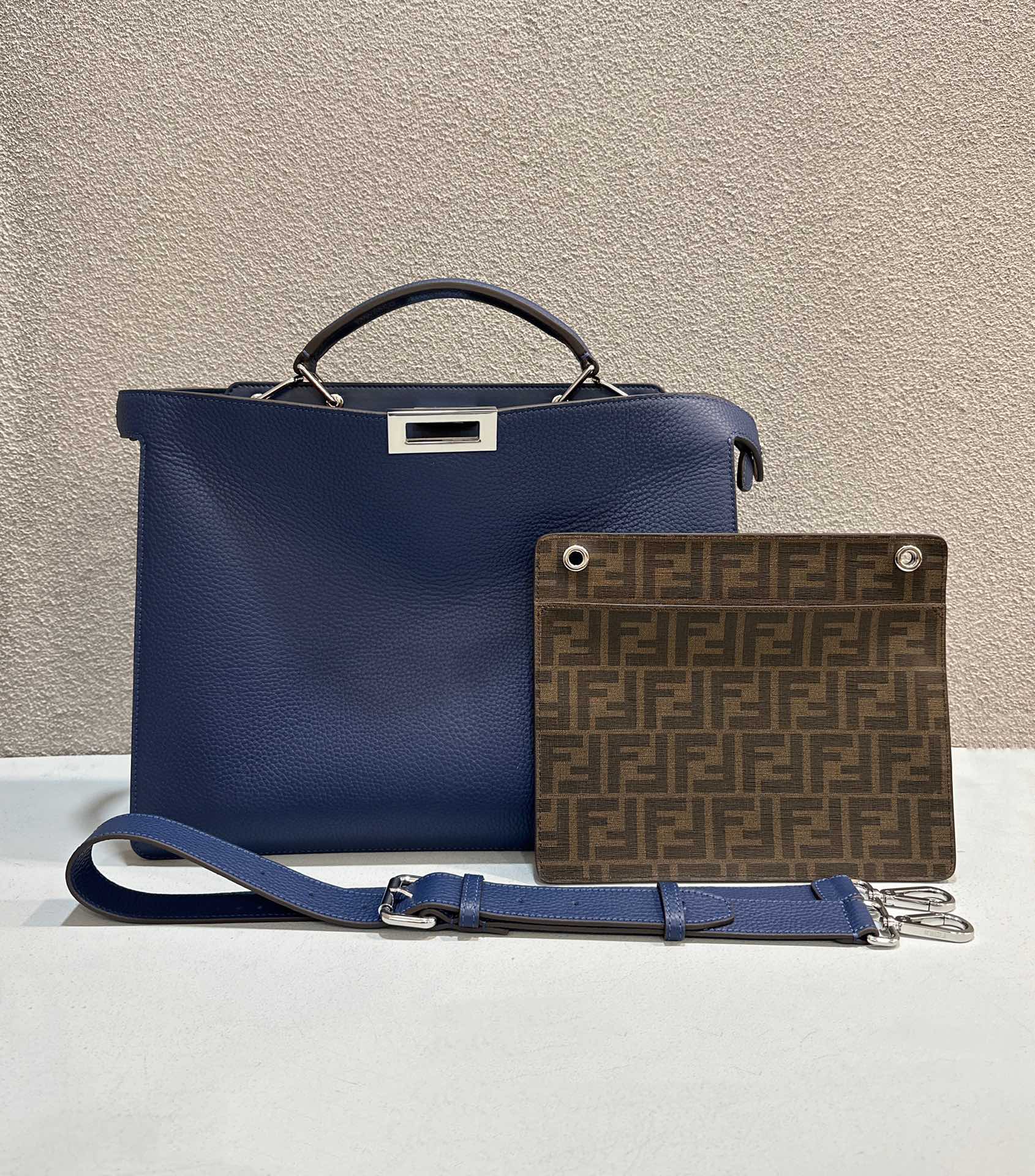 F**di peekaboo i see u handbag