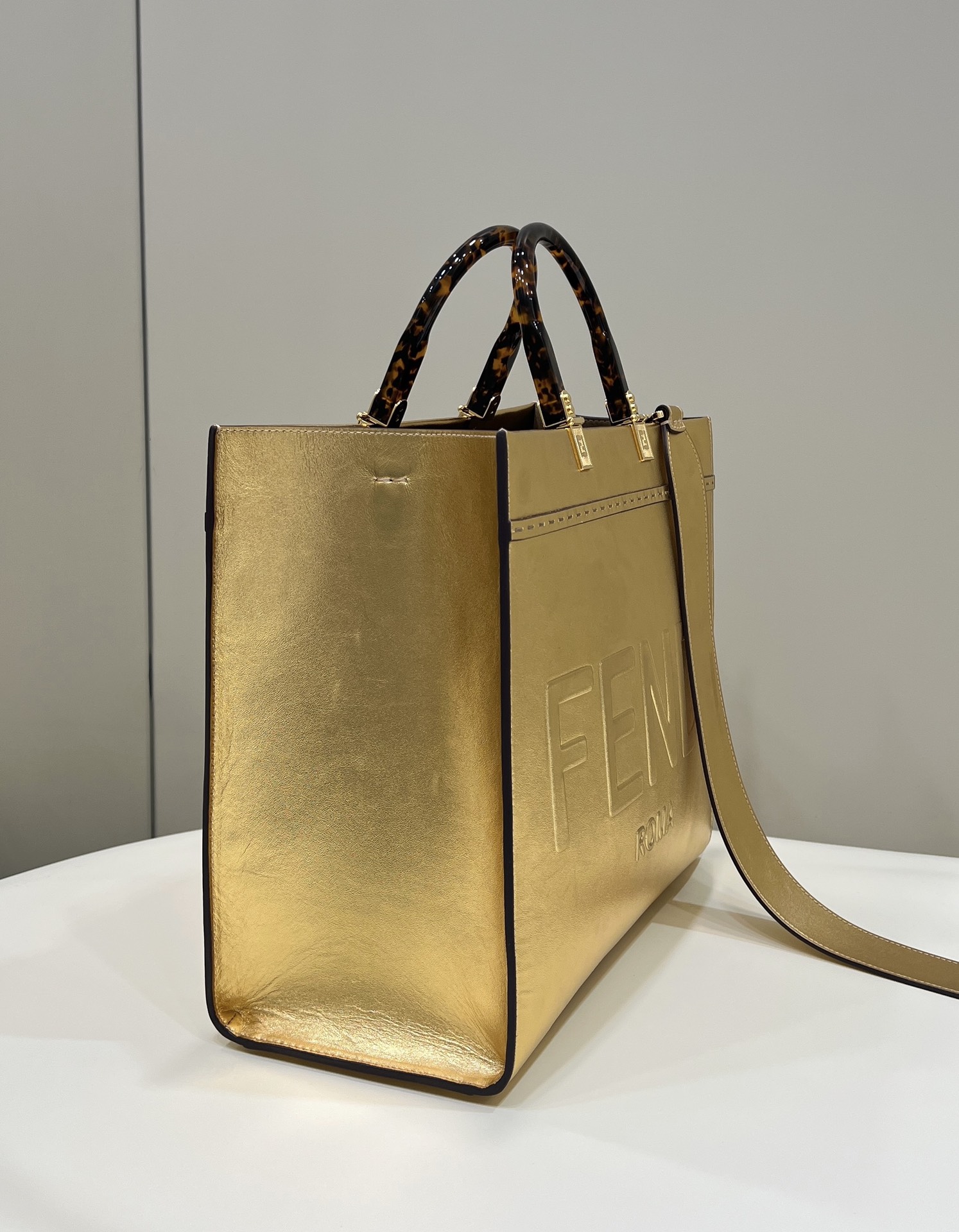 F**di shopping bag tote