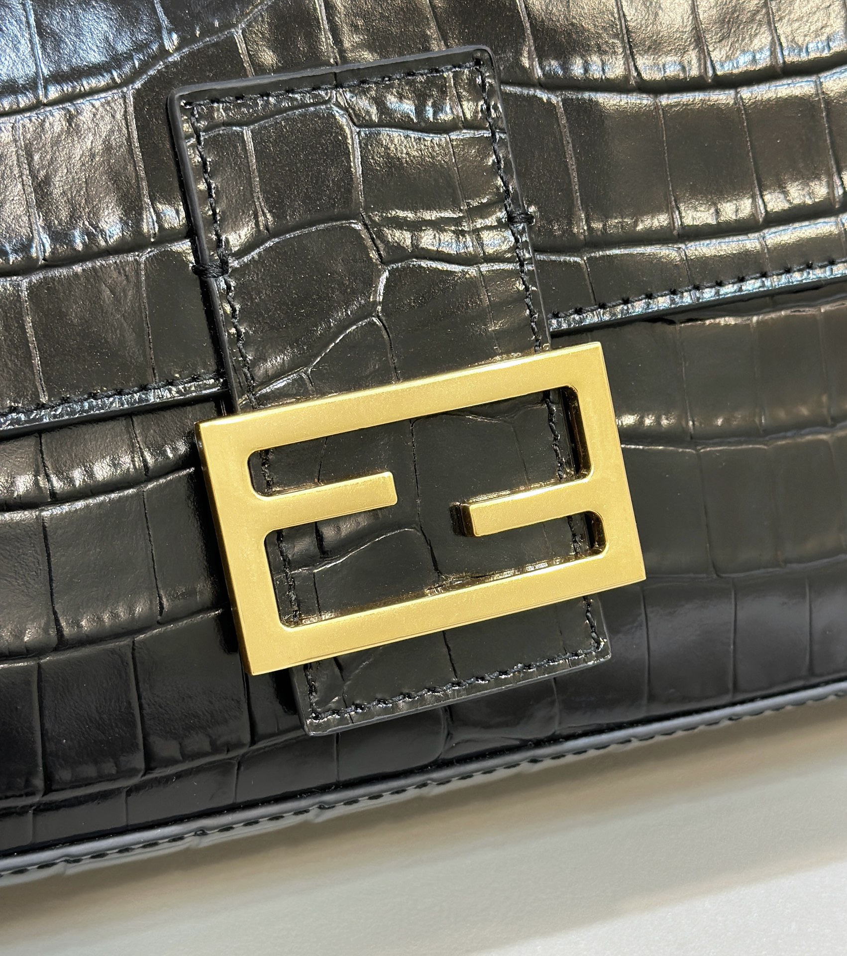 F**di baguette medium bag