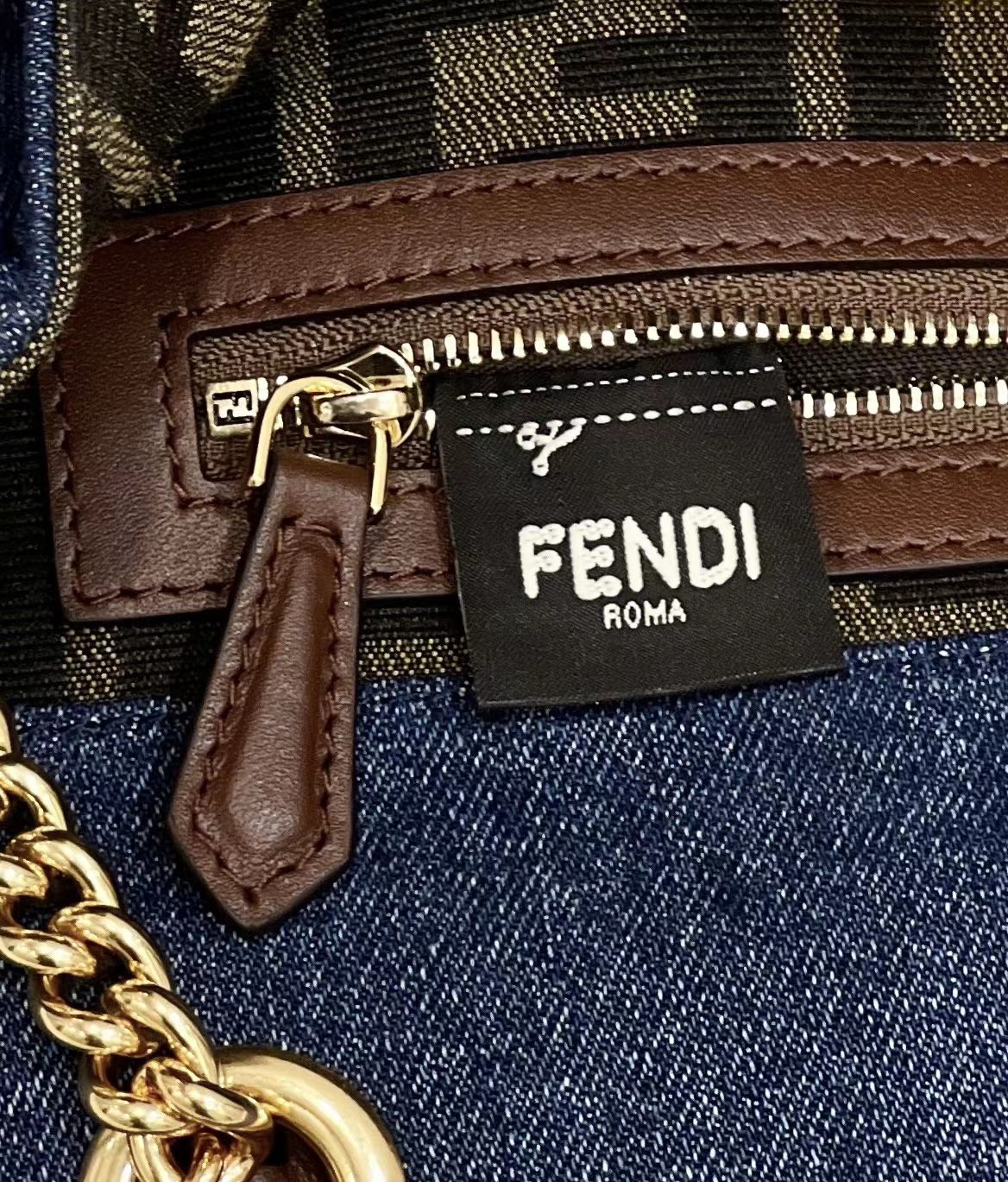 F**di baguette bag