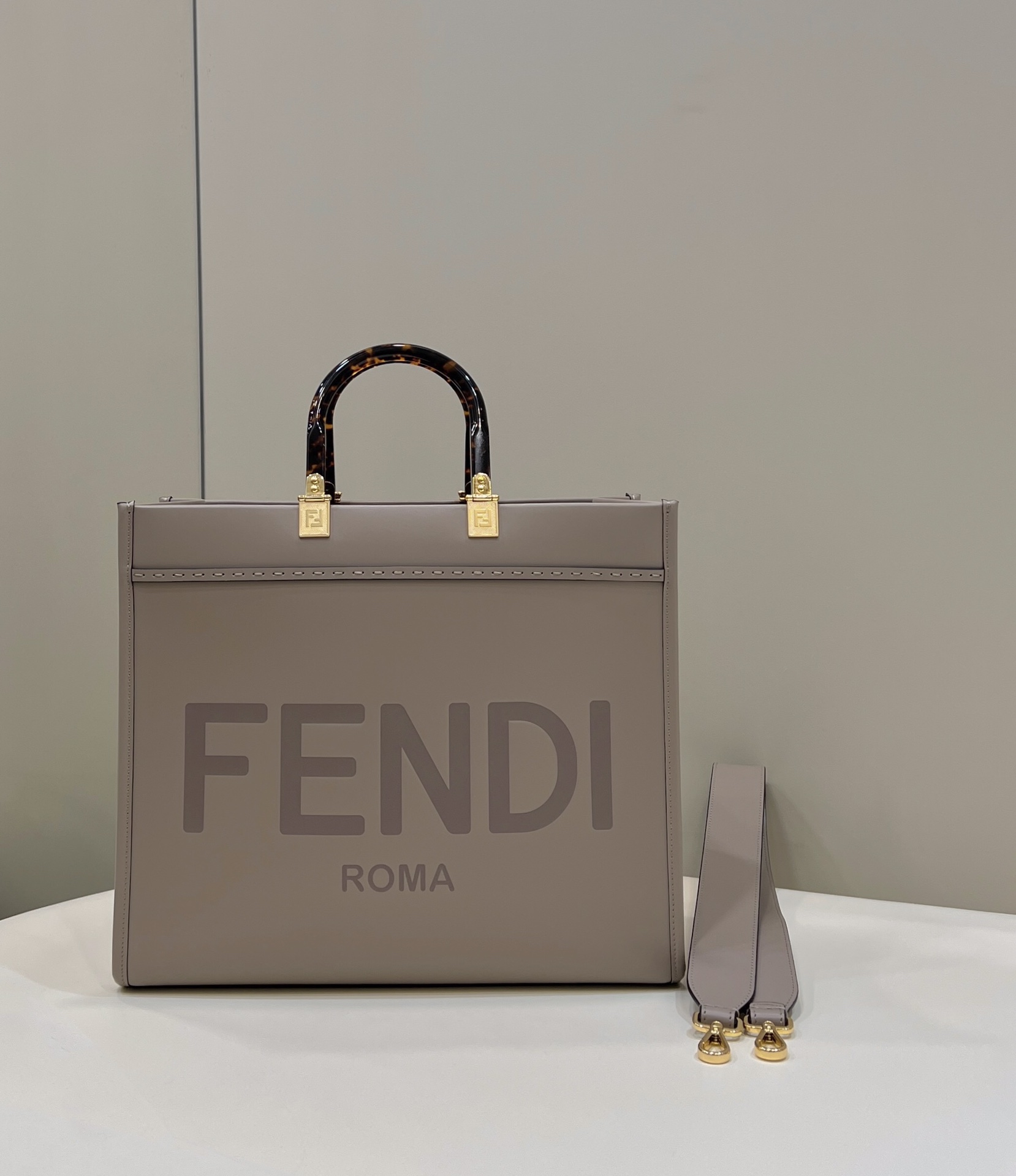 F**di sunshine tote
