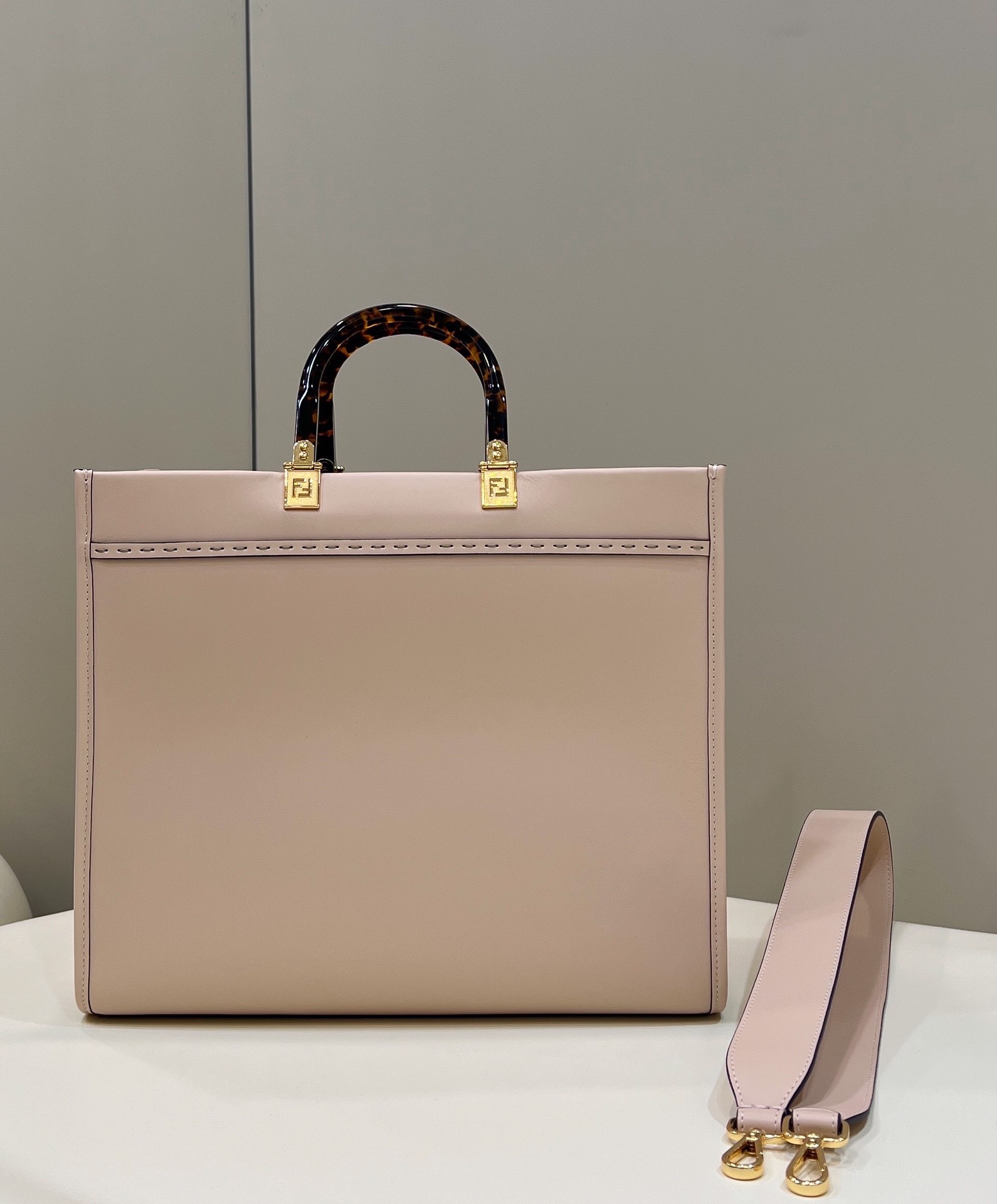 F**di sunshine tote
