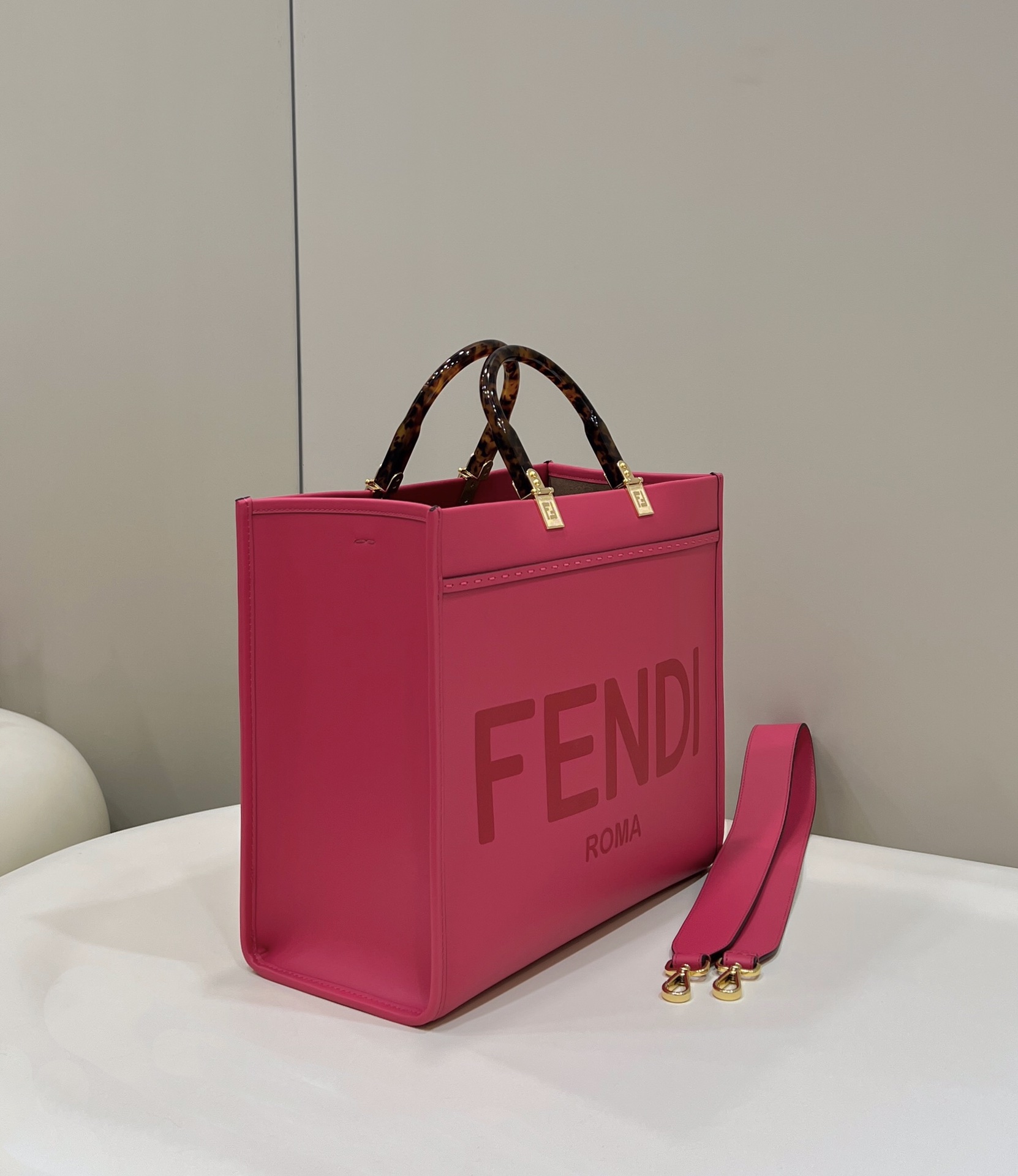F**di sunshine tote
