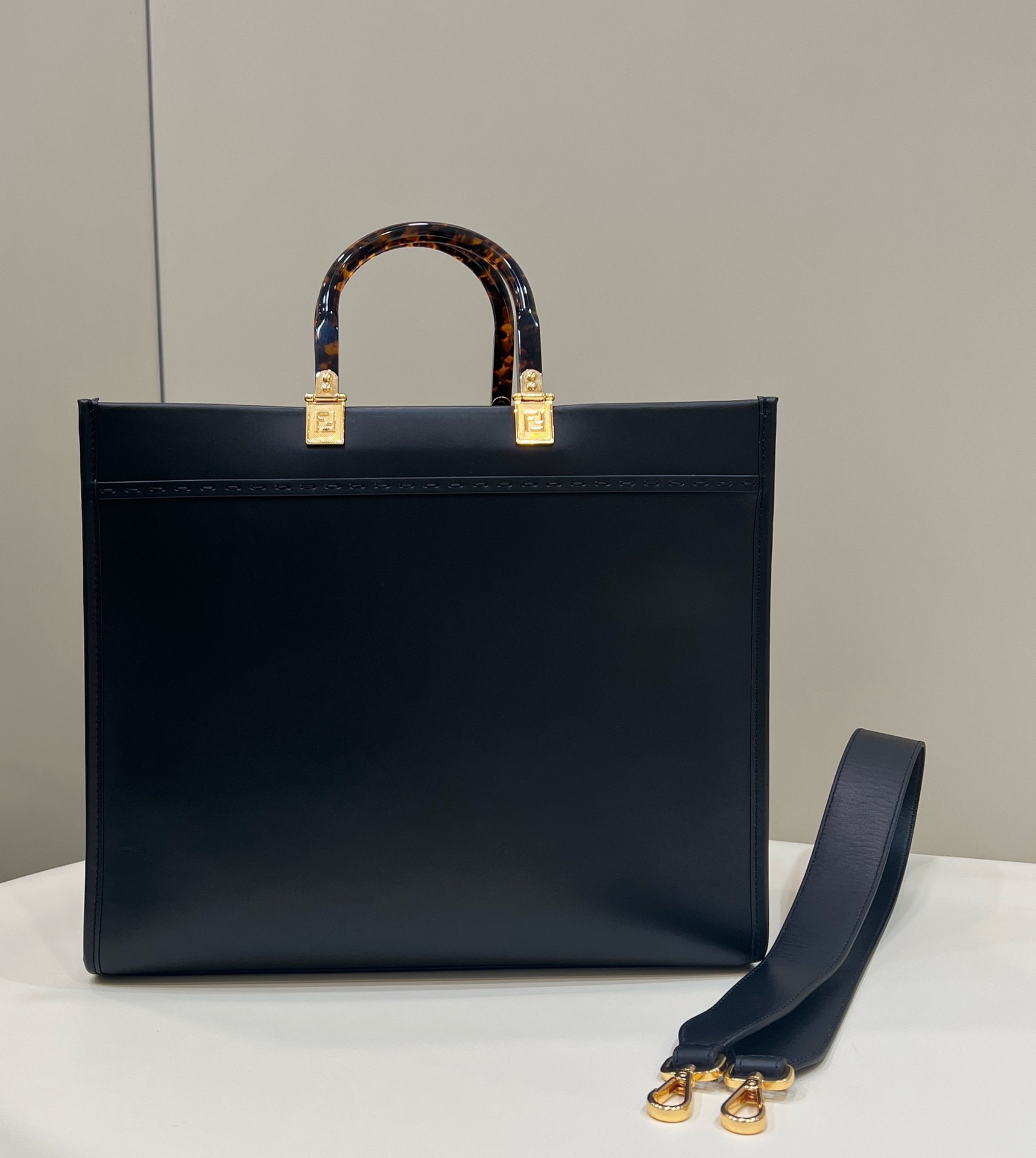 F**di sunshine tote