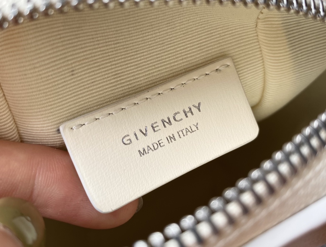 Givenchy Antigona Lock Bag