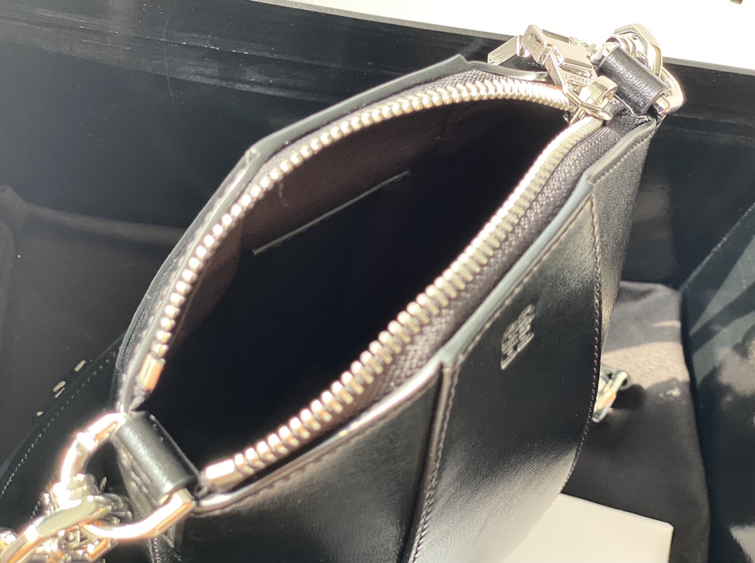 Givenchy Antigona Lock Bag