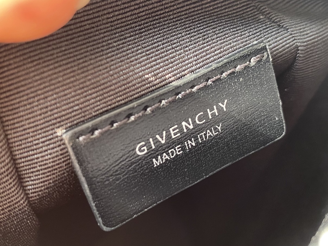 Givenchy Antigona Lock Bag