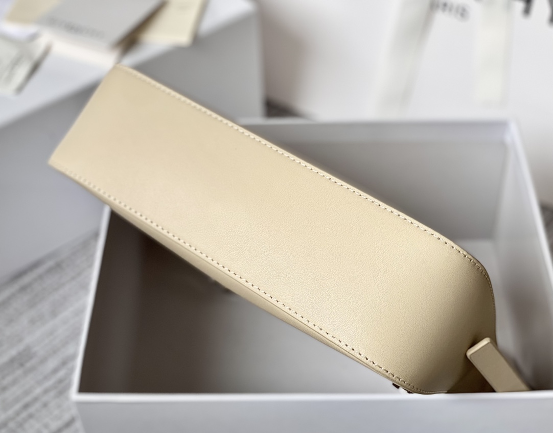 Givenchy Moon Cut Small Bag