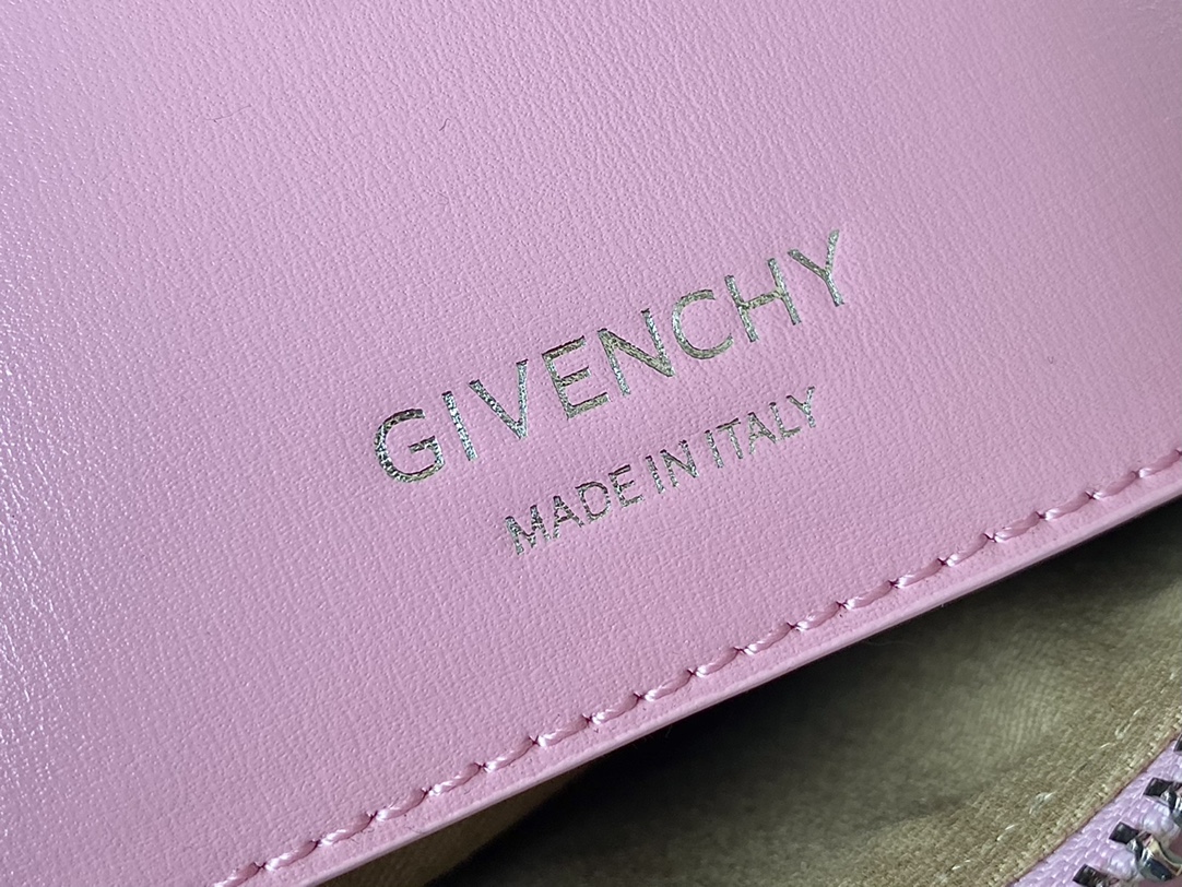 Givenchy XS Antigona Bag