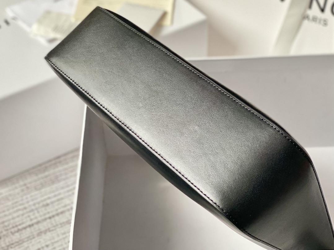 Givenchy Moon Cut Medium Bag