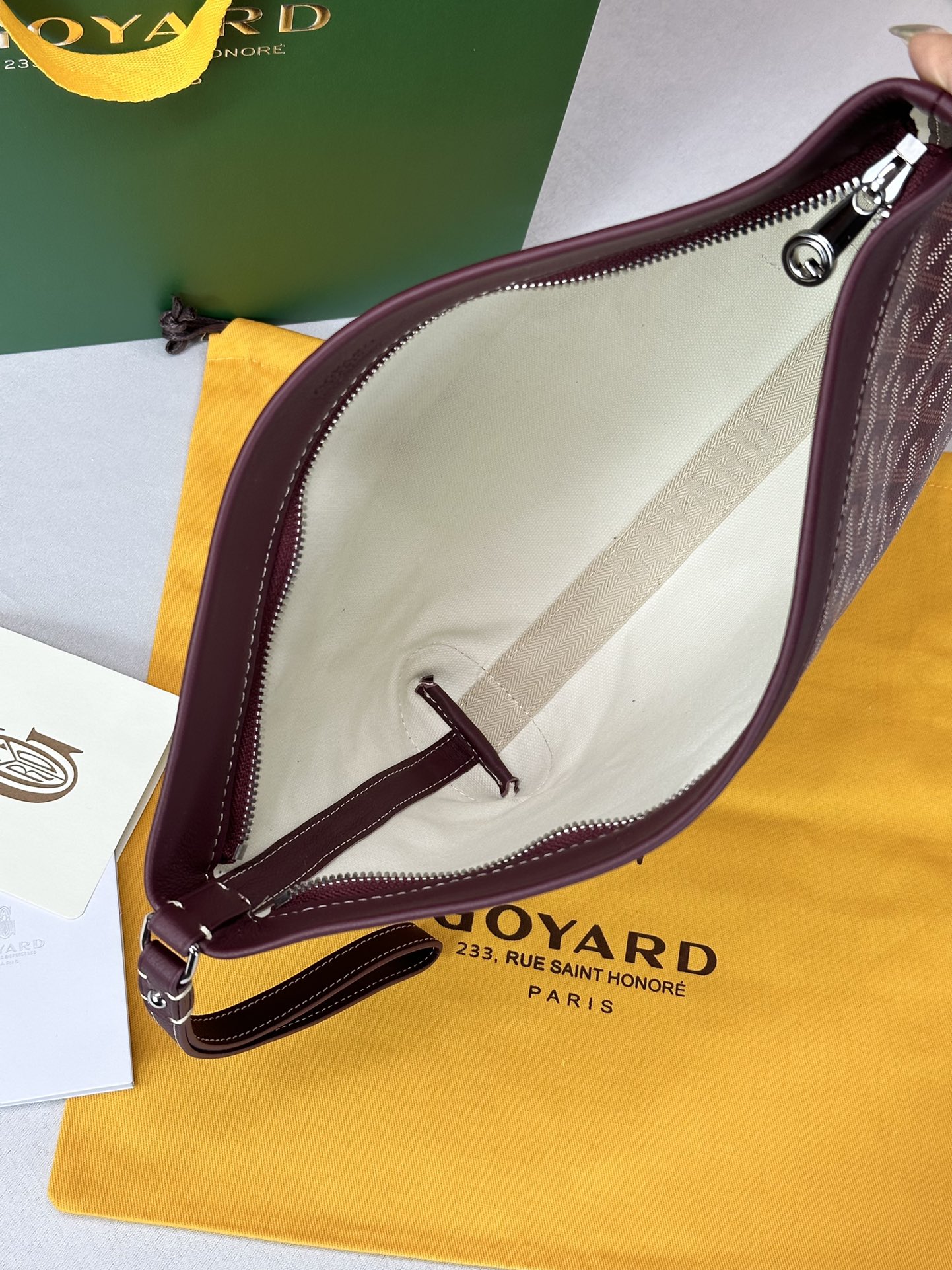 Go*ard conti handbag