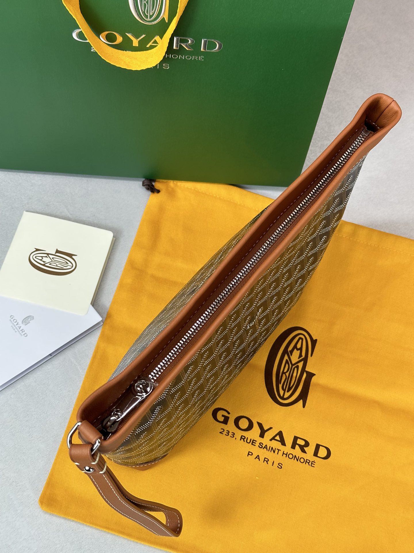 Go*ard conti handbag