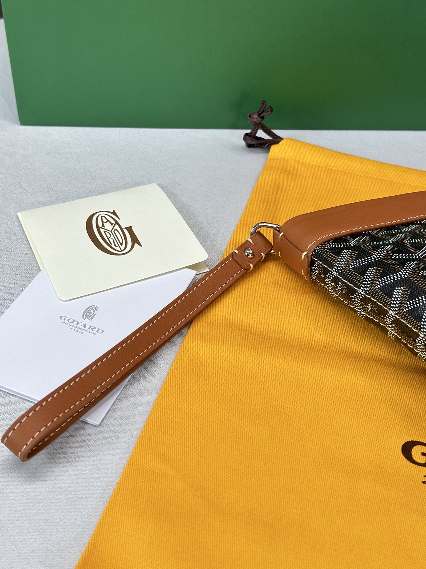 Go*ard conti handbag