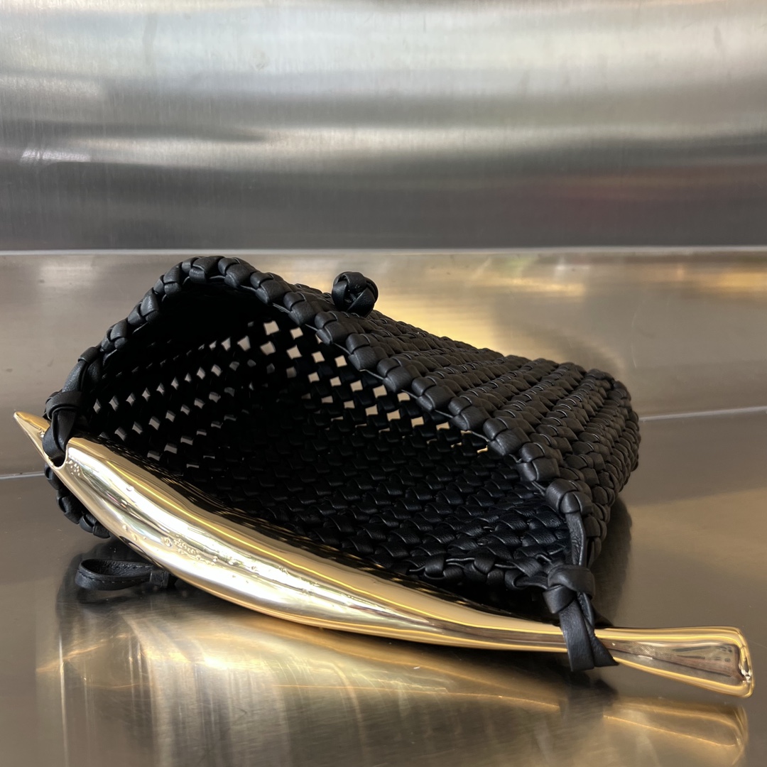 bo*te*ga Ve*ne*ta bv sardine bag