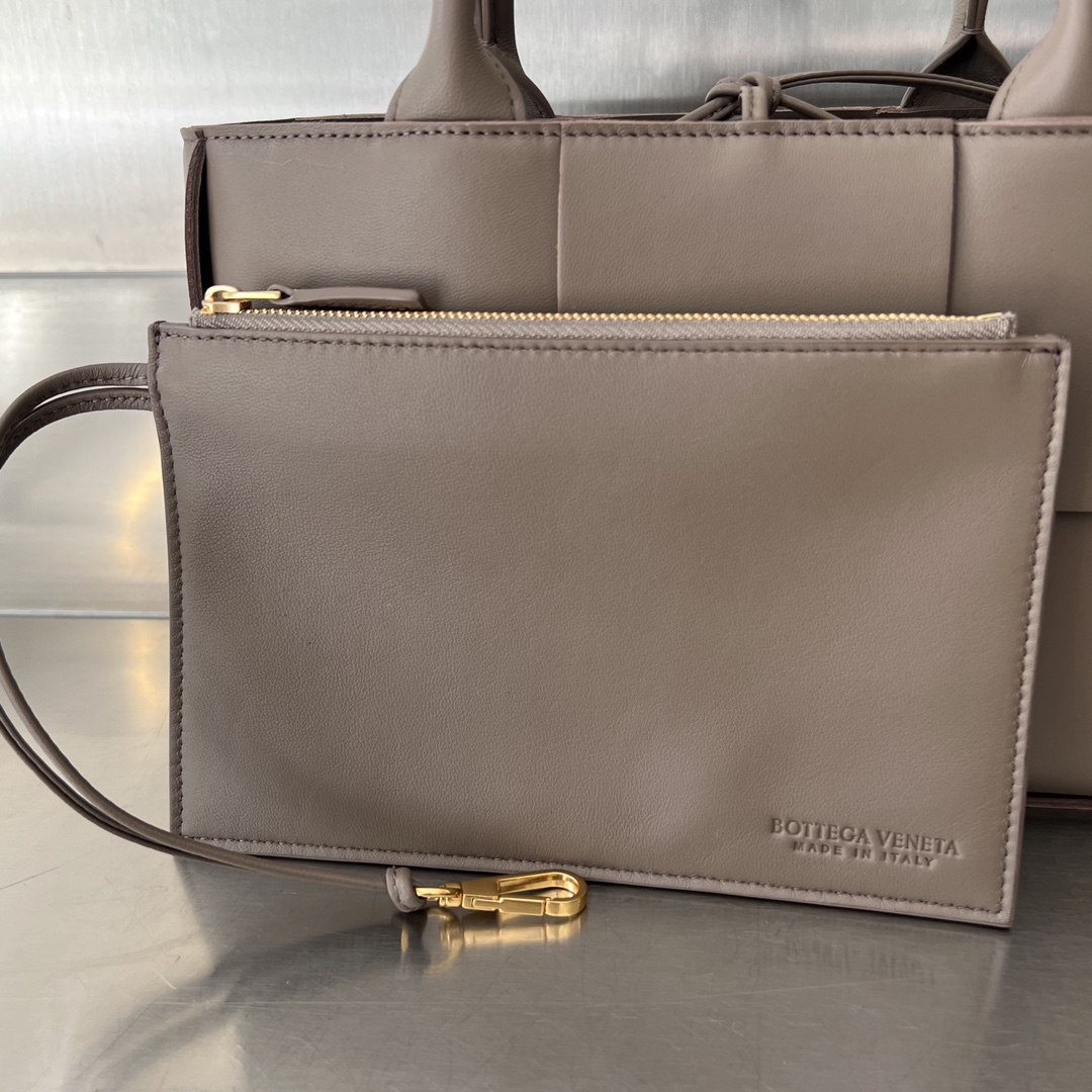 bo*te*ga Ve*ne*ta bv mini arco tote bag