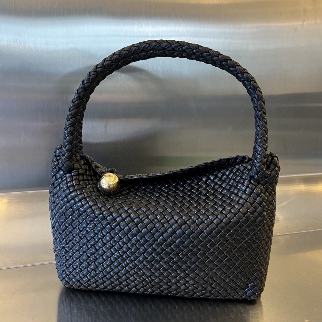 bo*te*ga Ve*ne*ta bv tosca shoulder bag