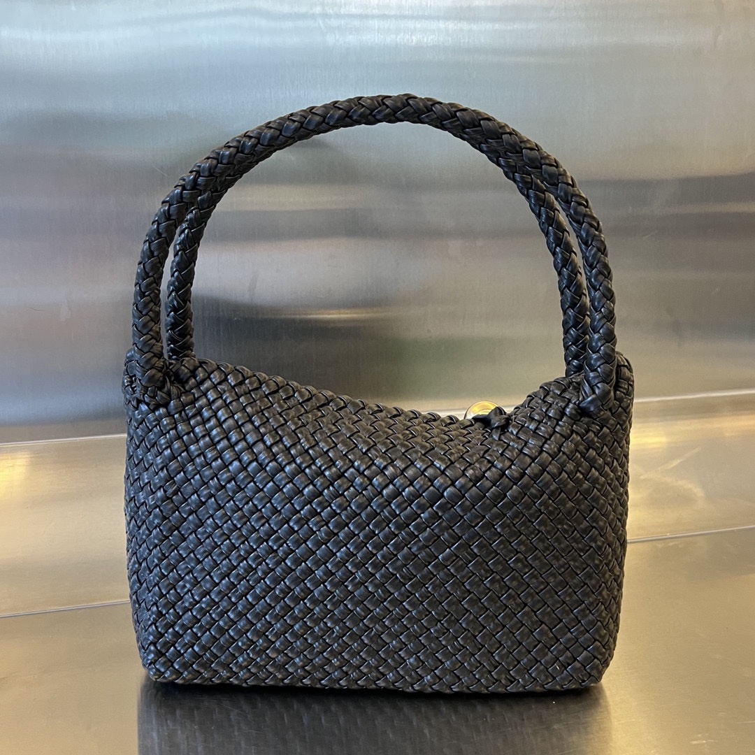 bo*te*ga Ve*ne*ta bv tosca shoulder bag