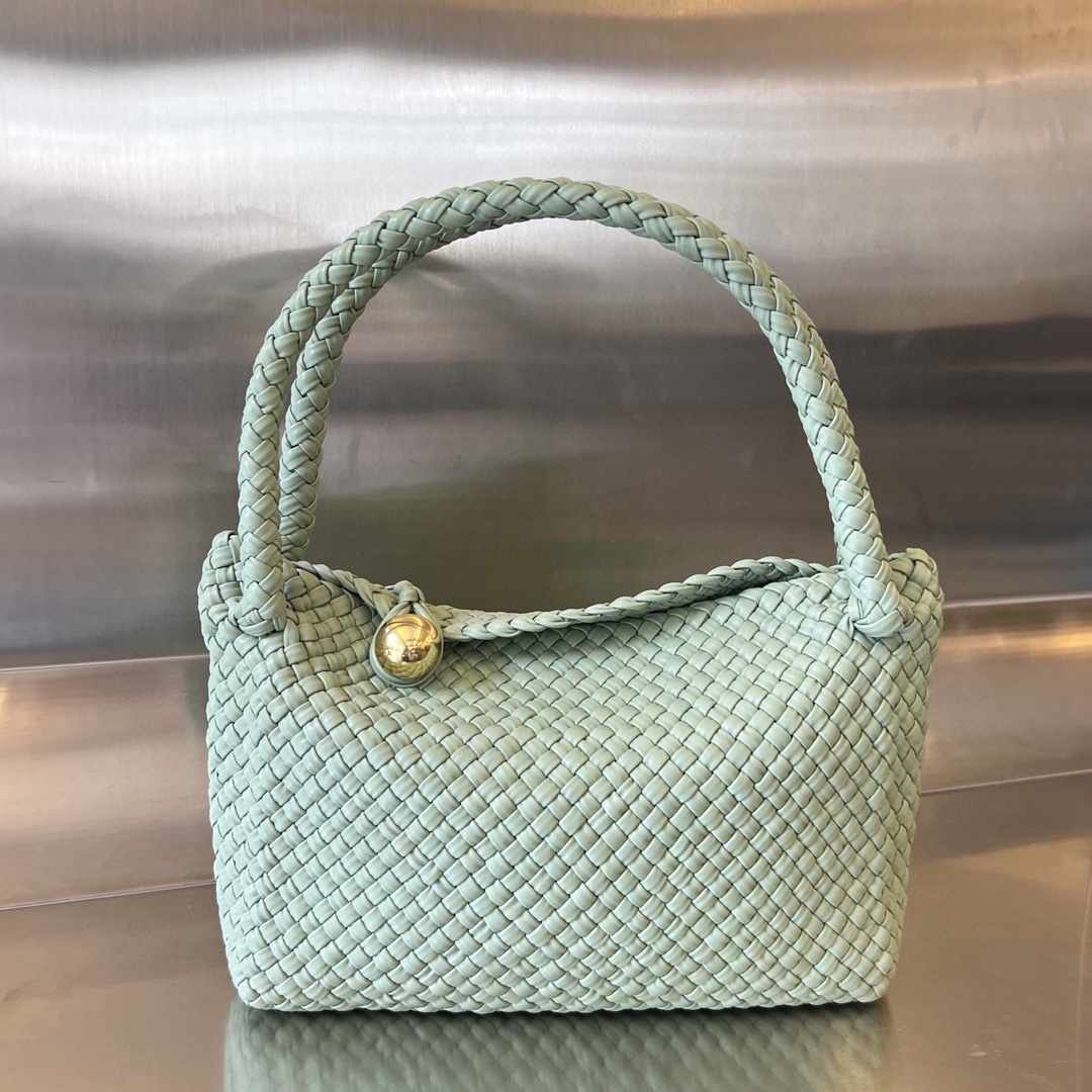 bo*te*ga Ve*ne*ta bv tosca shoulder bag
