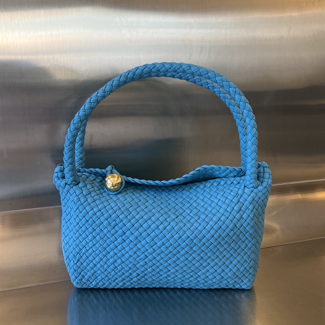 bo*te*ga Ve*ne*ta bv tosca shoulder bag