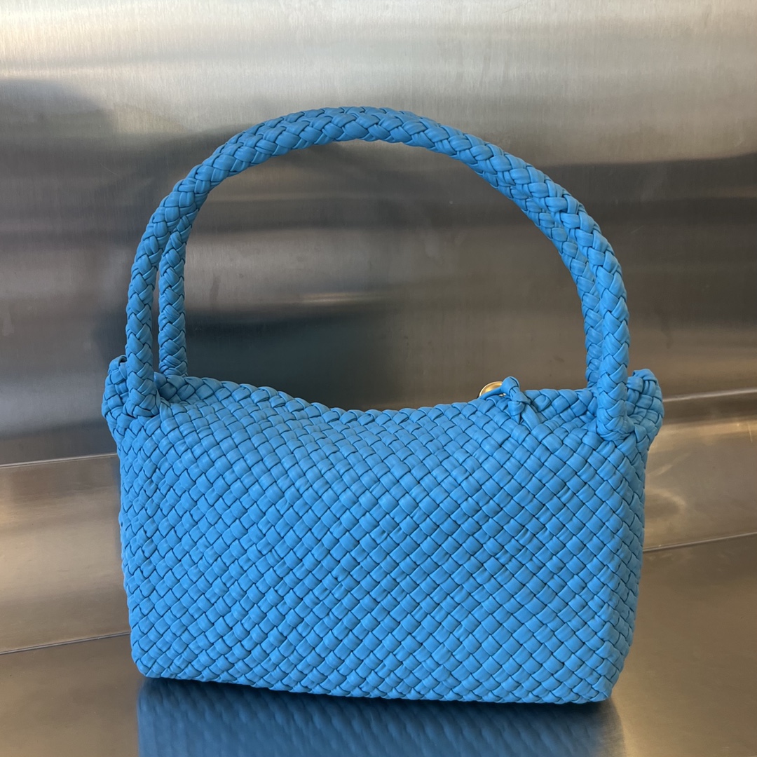 bo*te*ga Ve*ne*ta bv tosca shoulder bag