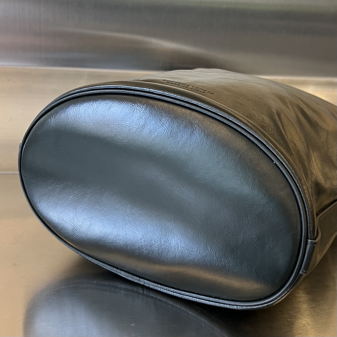 bo*te*ga Ve*ne*ta hobo knot bag