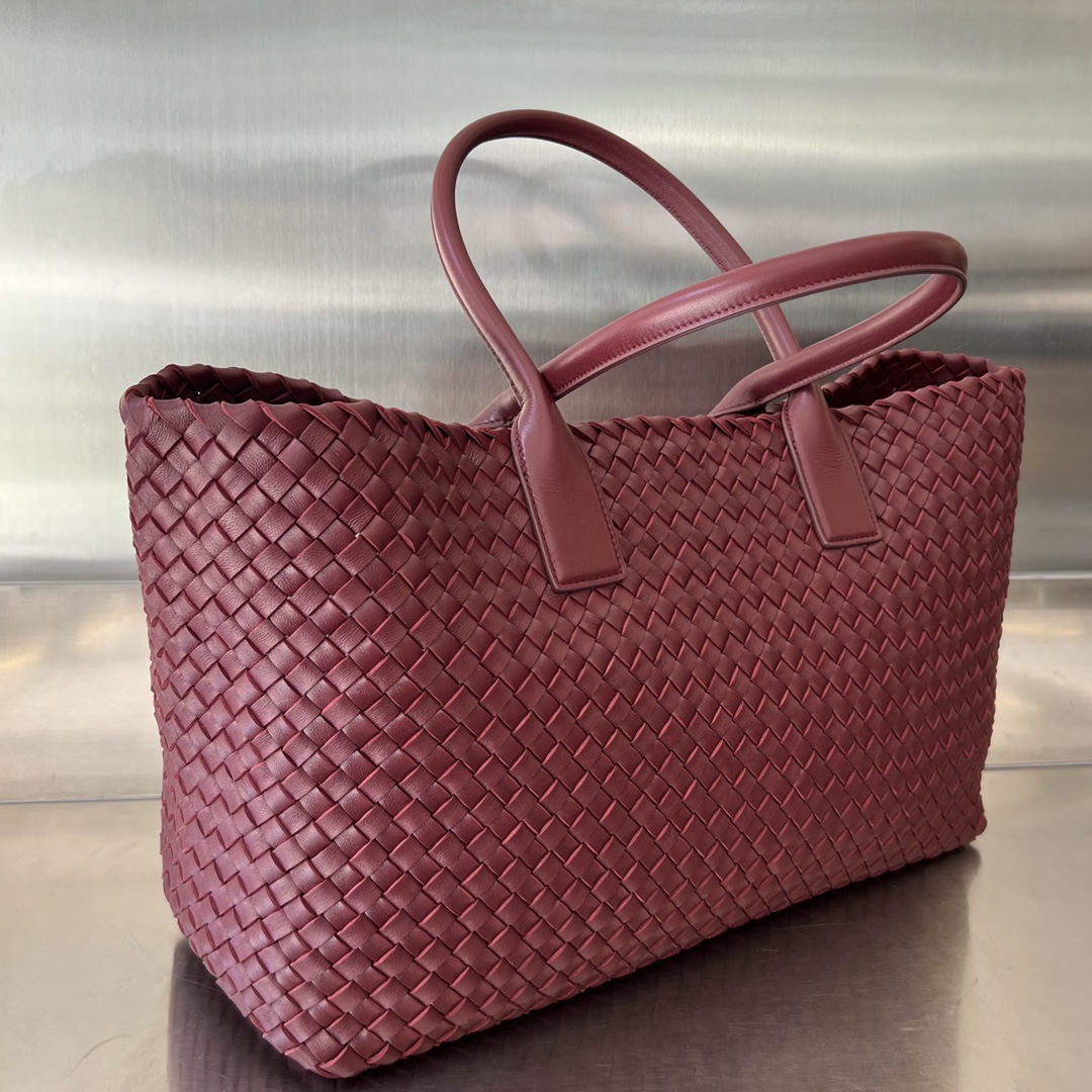 bo*te*ga Ve*ne*ta cabat large bag