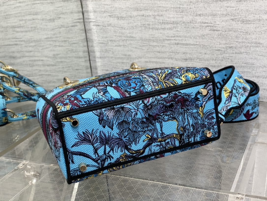 D*or medium lady d-lite bag